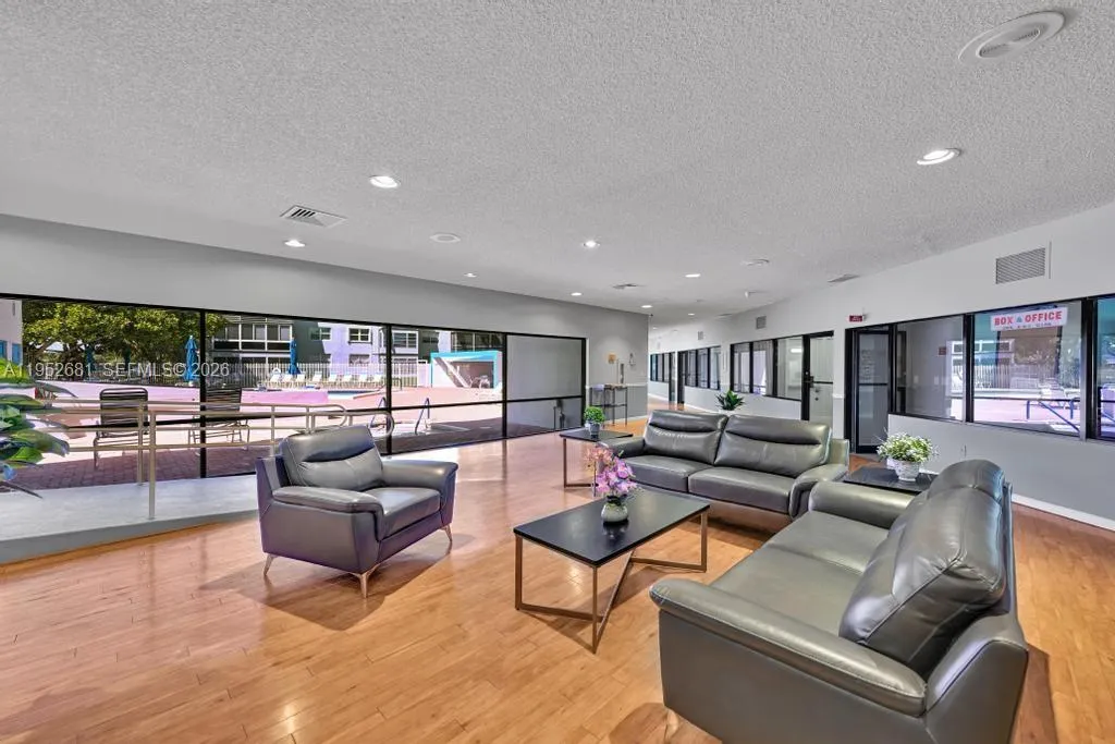 9100 Lime Bay Blvd 209, Tamarac, Florida 33321, Tamarac, Florida 33321, 1 Bedroom Bedrooms, ,1 BathroomBathrooms,Residential,For Sale,9100 Lime Bay Blvd 209, Tamarac, Florida 33321,A11952681