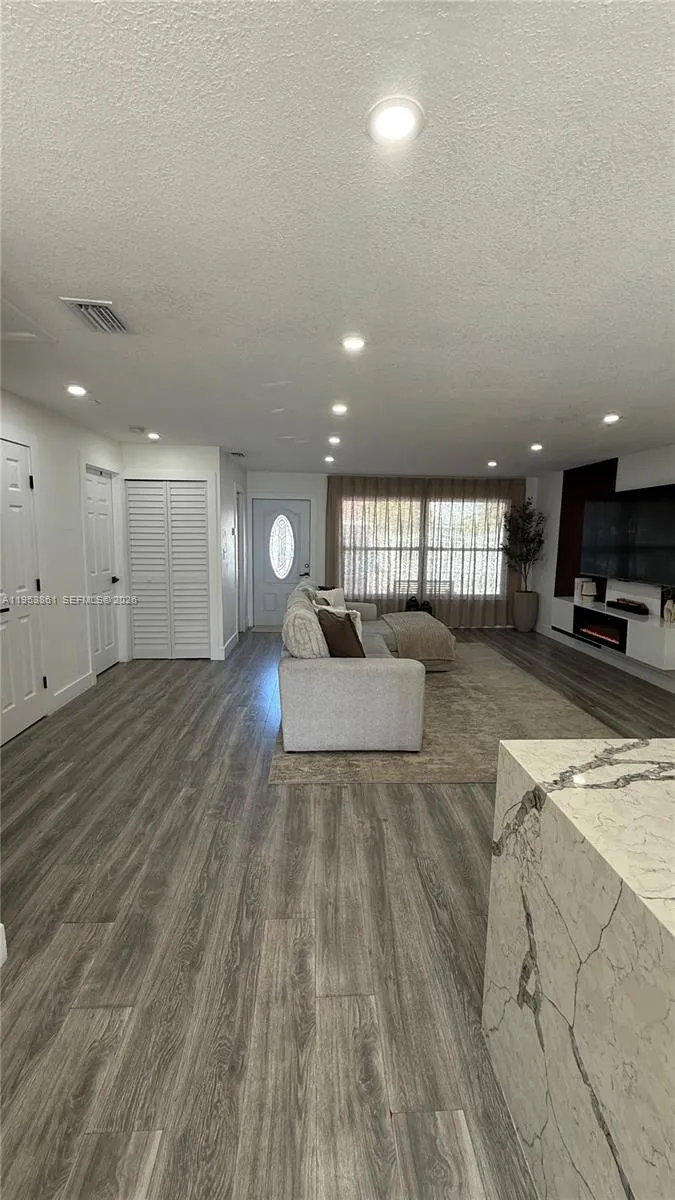 18812 Nw 46th Ave, Miami Gardens, Florida 33055, Miami Gardens, Florida 33055, 2 Bedrooms Bedrooms, ,2 BathroomsBathrooms,Residential,For Sale,18812 Nw 46th Ave, Miami Gardens, Florida 33055,A11953861