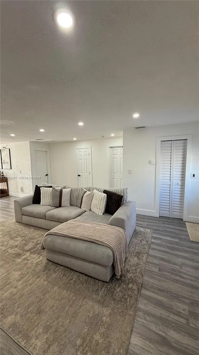 18812 Nw 46th Ave, Miami Gardens, Florida 33055, Miami Gardens, Florida 33055, 2 Bedrooms Bedrooms, ,2 BathroomsBathrooms,Residential,For Sale,18812 Nw 46th Ave, Miami Gardens, Florida 33055,A11953861