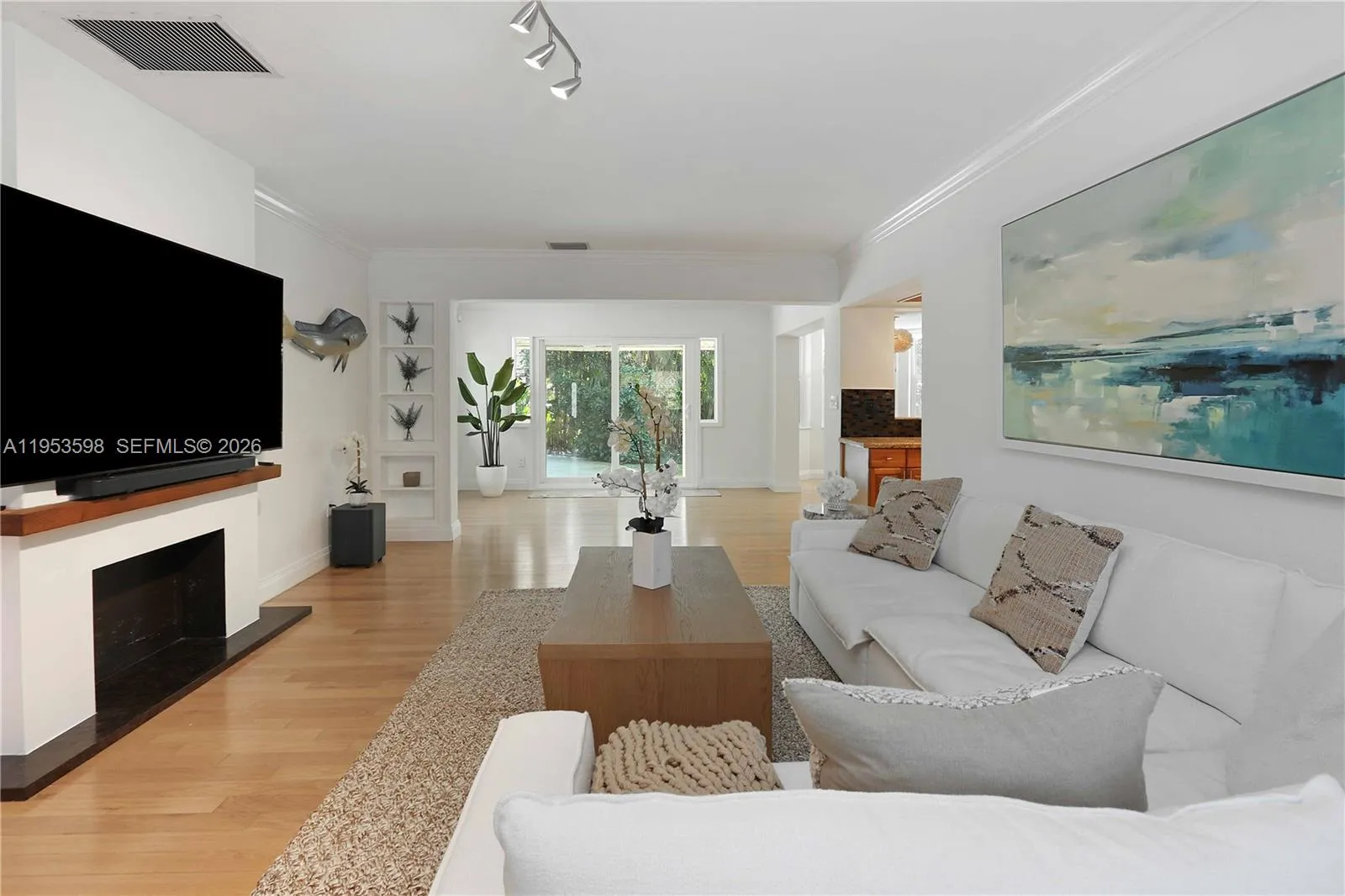 1242 Buchanan St, Hollywood, Florida 33019, Hollywood, Florida 33019, 3 Bedrooms Bedrooms, ,3 BathroomsBathrooms,Residential,For Sale,1242 Buchanan St, Hollywood, Florida 33019,A11953598