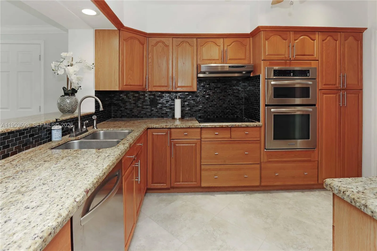 1242 Buchanan St, Hollywood, Florida 33019, Hollywood, Florida 33019, 3 Bedrooms Bedrooms, ,3 BathroomsBathrooms,Residential,For Sale,1242 Buchanan St, Hollywood, Florida 33019,A11953598