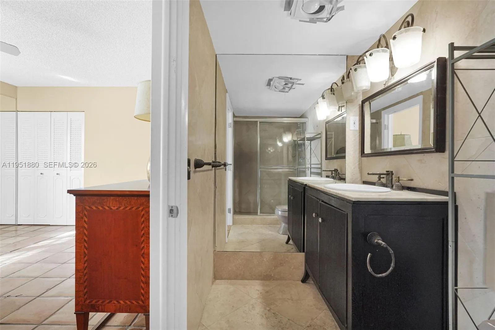 314 Se 10th St 103, Dania Beach, Florida 33004, Dania Beach, Florida 33004, 2 Bedrooms Bedrooms, ,2 BathroomsBathrooms,Residential,For Sale,314 Se 10th St 103, Dania Beach, Florida 33004,A11951880