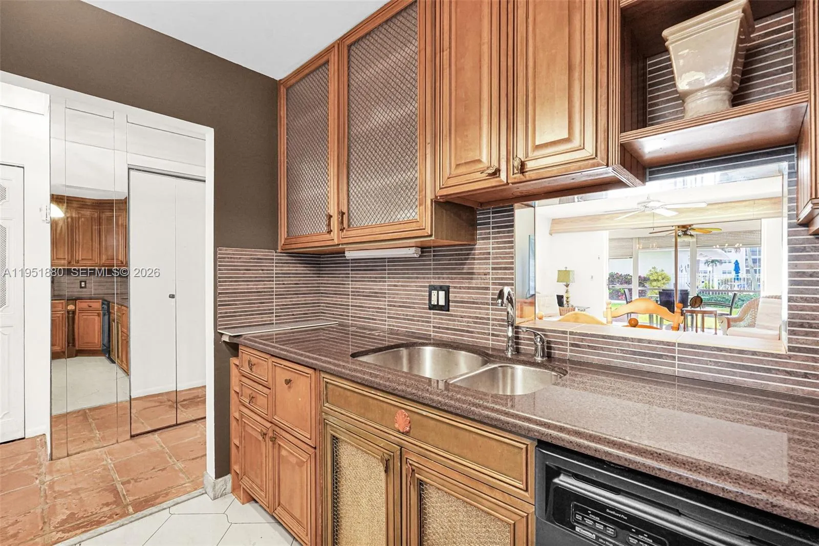 314 Se 10th St 103, Dania Beach, Florida 33004, Dania Beach, Florida 33004, 2 Bedrooms Bedrooms, ,2 BathroomsBathrooms,Residential,For Sale,314 Se 10th St 103, Dania Beach, Florida 33004,A11951880