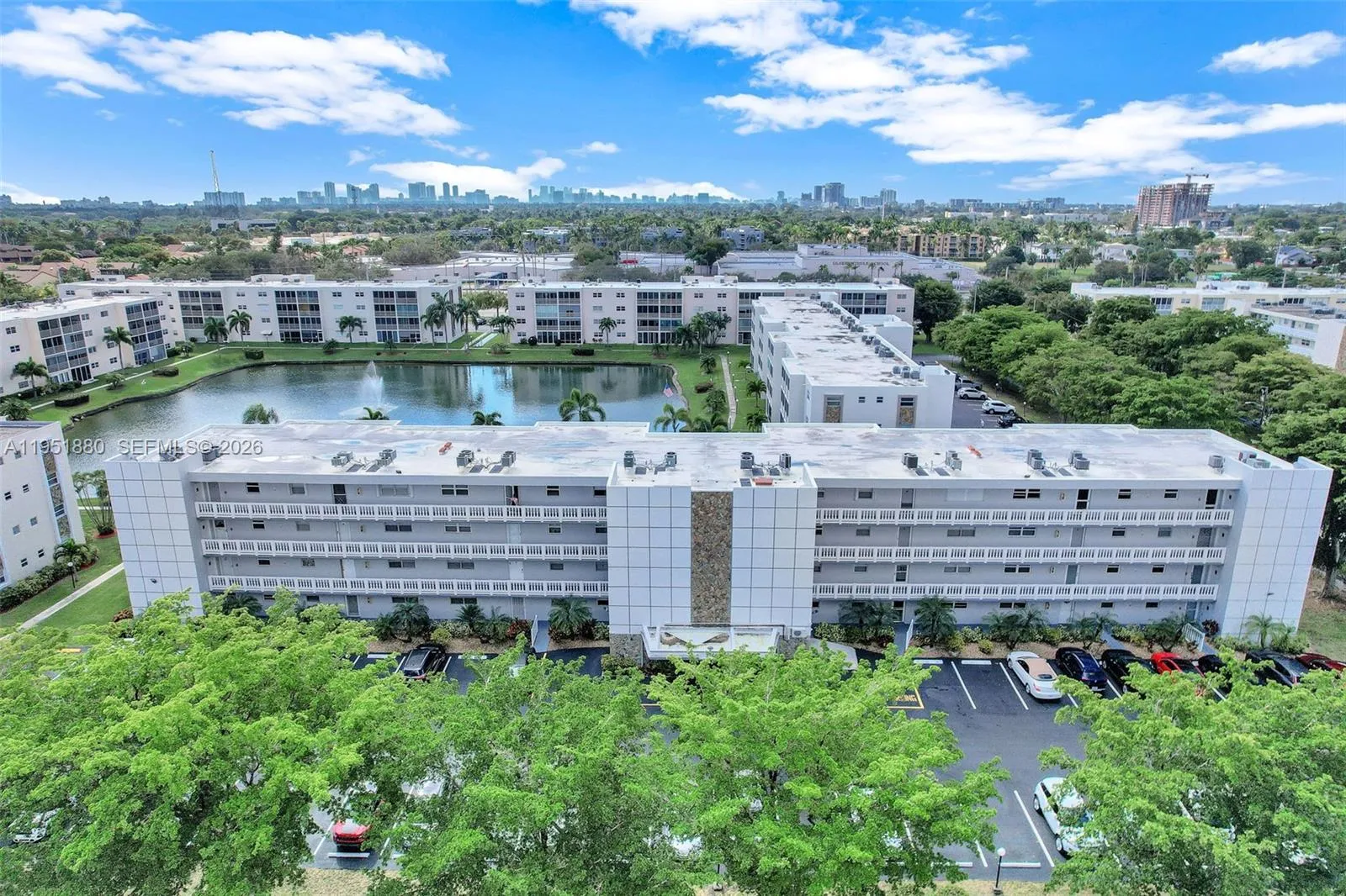 314 Se 10th St 103, Dania Beach, Florida 33004, Dania Beach, Florida 33004, 2 Bedrooms Bedrooms, ,2 BathroomsBathrooms,Residential,For Sale,314 Se 10th St 103, Dania Beach, Florida 33004,A11951880