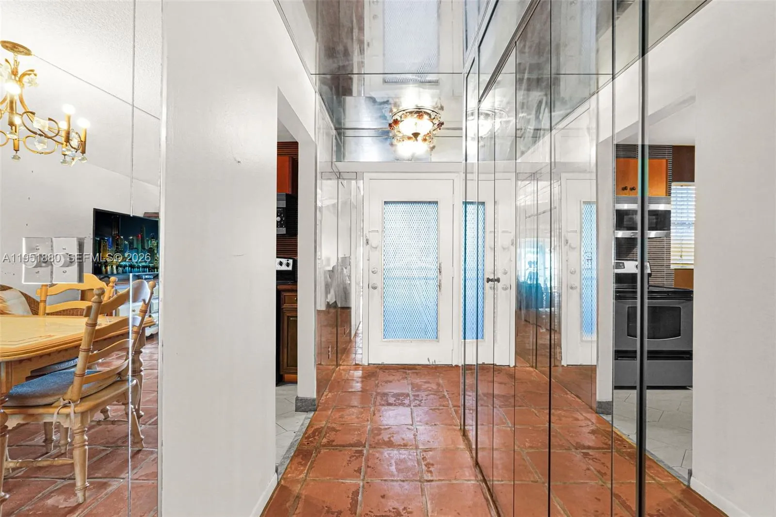 314 Se 10th St 103, Dania Beach, Florida 33004, Dania Beach, Florida 33004, 2 Bedrooms Bedrooms, ,2 BathroomsBathrooms,Residential,For Sale,314 Se 10th St 103, Dania Beach, Florida 33004,A11951880