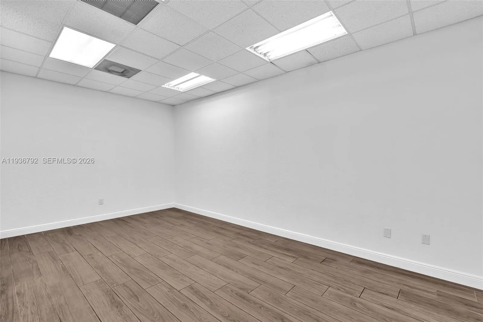 1940 N Commerce Pkwy 1940-3, Weston, Florida 33326, Weston, Florida 33326, ,Commercial Lease,For Rent,1940 N Commerce Pkwy 1940-3, Weston, Florida 33326,A11936792