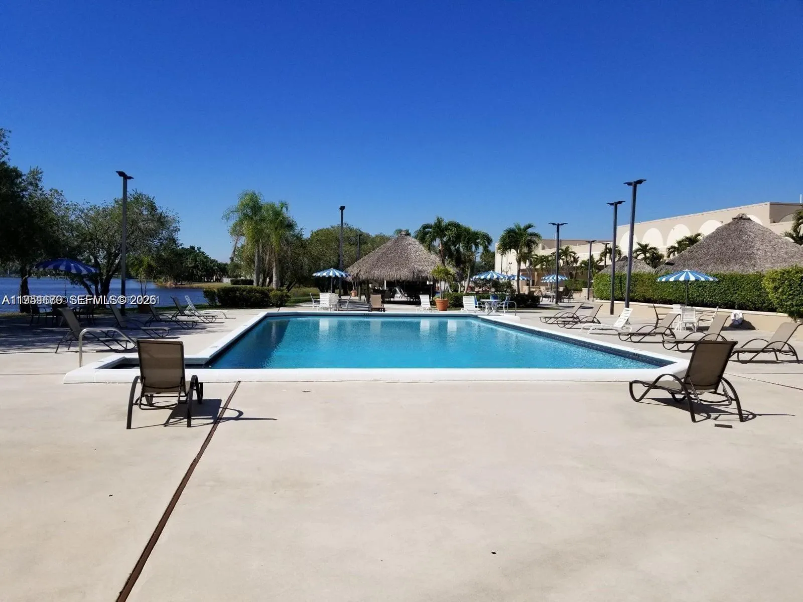Bonaventure Town Center Club - Pool