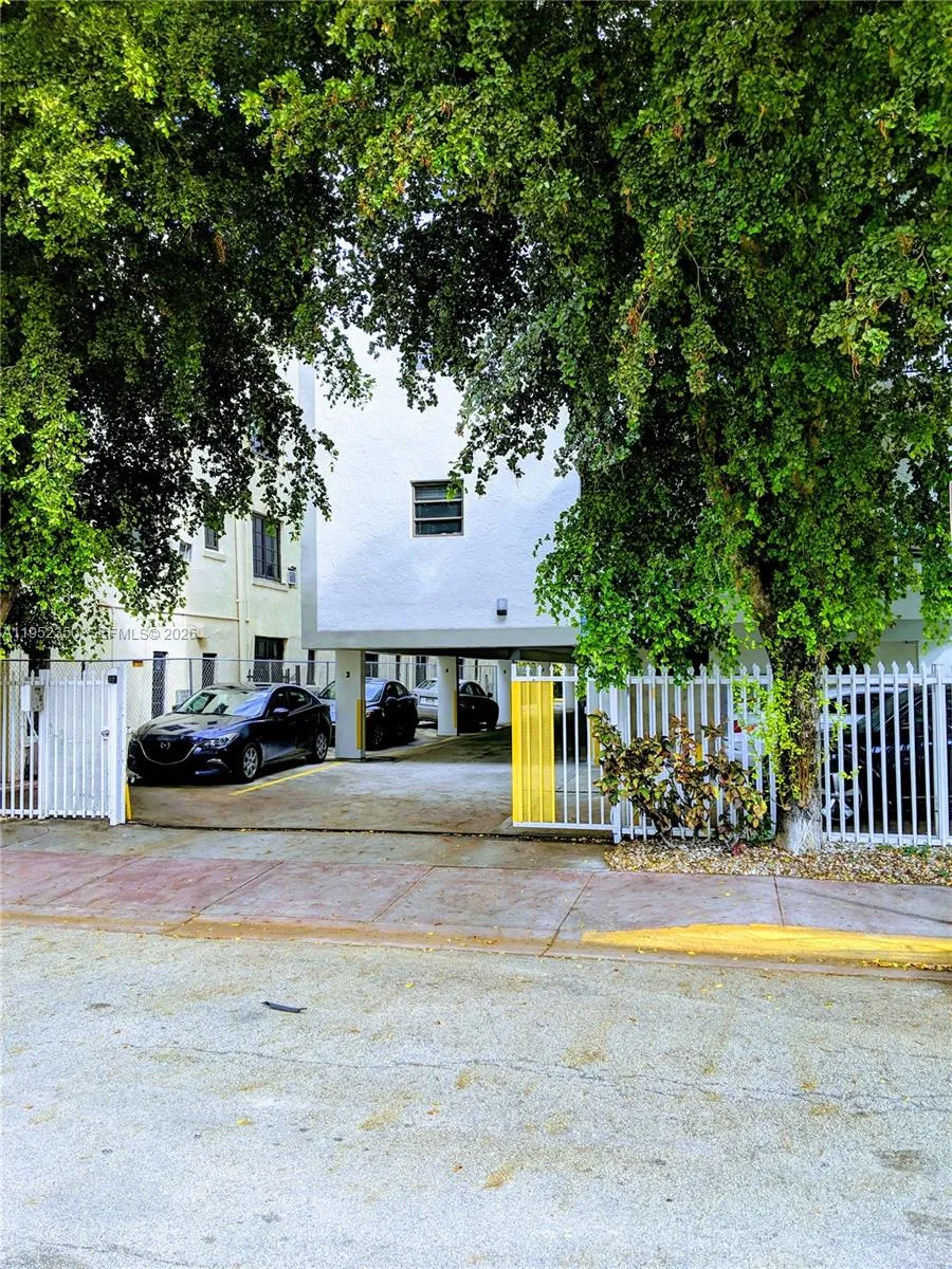 1617 Jefferson Ave 304, Miami Beach, Florida 33139, Miami Beach, Florida 33139, 2 Bedrooms Bedrooms, ,2 BathroomsBathrooms,Residential,For Sale,1617 Jefferson Ave 304, Miami Beach, Florida 33139,A11952350