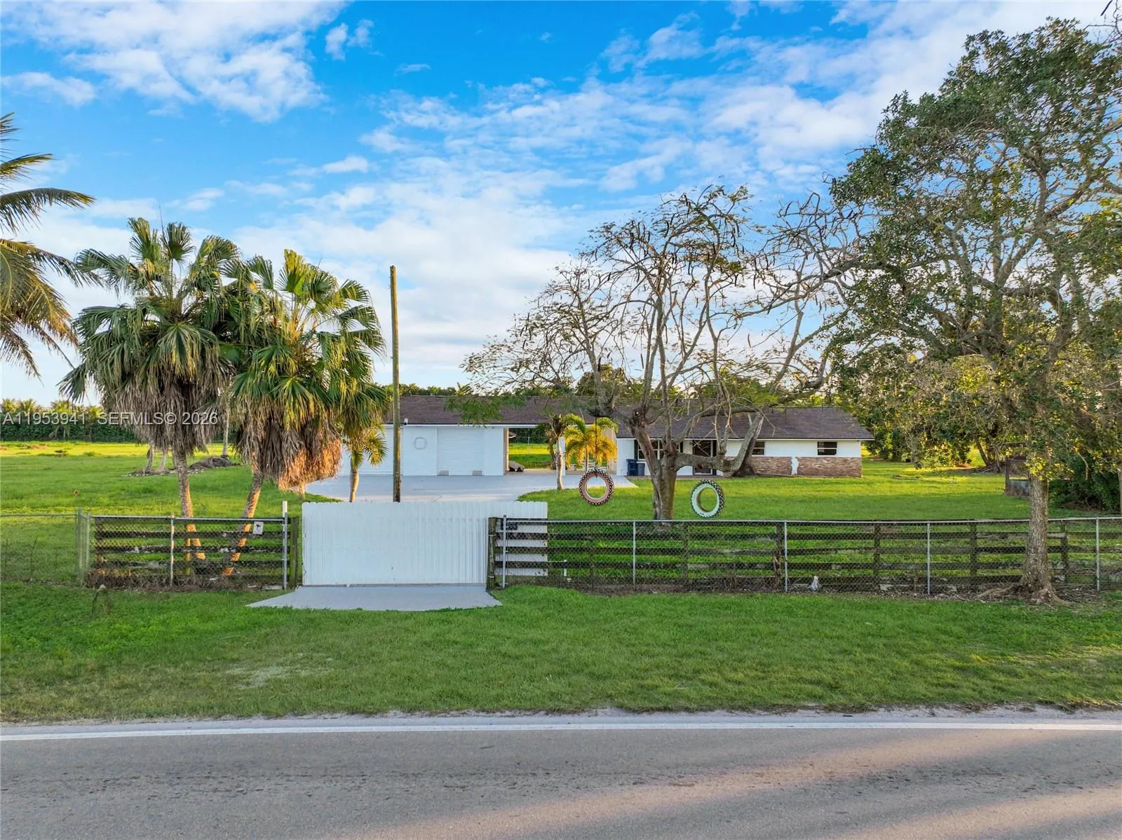 20000 Sw 216th St, Miami, Florida 33170, Miami, Florida 33170, 4 Bedrooms Bedrooms, ,3 BathroomsBathrooms,Residential Lease,For Rent,20000 Sw 216th St, Miami, Florida 33170,A11953941