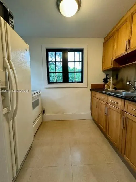 1015 Genoa St 2, Coral Gables, Florida 33134, Coral Gables, Florida 33134, 1 Bedroom Bedrooms, ,1 BathroomBathrooms,Residential Lease,For Rent,1015 Genoa St 2, Coral Gables, Florida 33134,A11953781