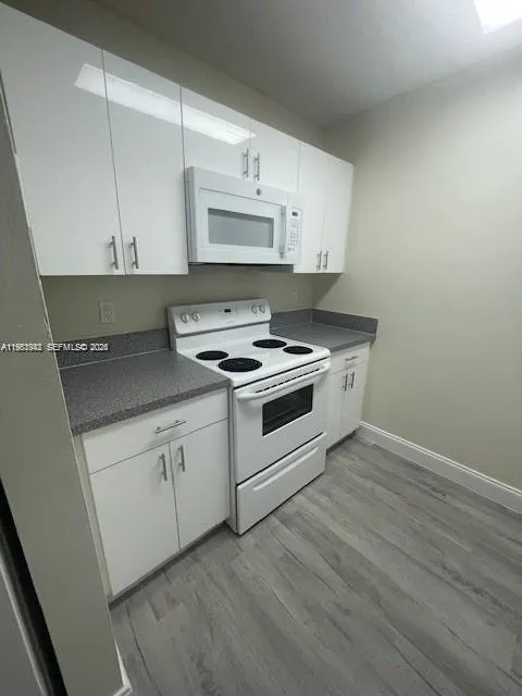 8260 Sw 210th St 320, Cutler Bay, Florida 33189, Cutler Bay, Florida 33189, 2 Bedrooms Bedrooms, ,2 BathroomsBathrooms,Residential Lease,For Rent,8260 Sw 210th St 320, Cutler Bay, Florida 33189,A11953942