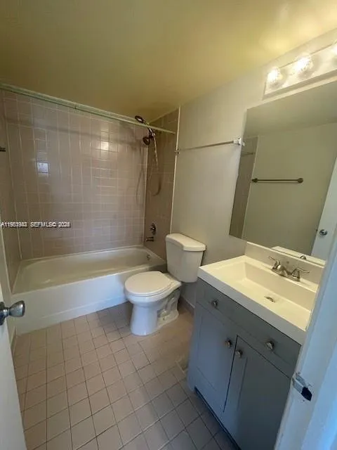 8260 Sw 210th St 320, Cutler Bay, Florida 33189, Cutler Bay, Florida 33189, 2 Bedrooms Bedrooms, ,2 BathroomsBathrooms,Residential Lease,For Rent,8260 Sw 210th St 320, Cutler Bay, Florida 33189,A11953942