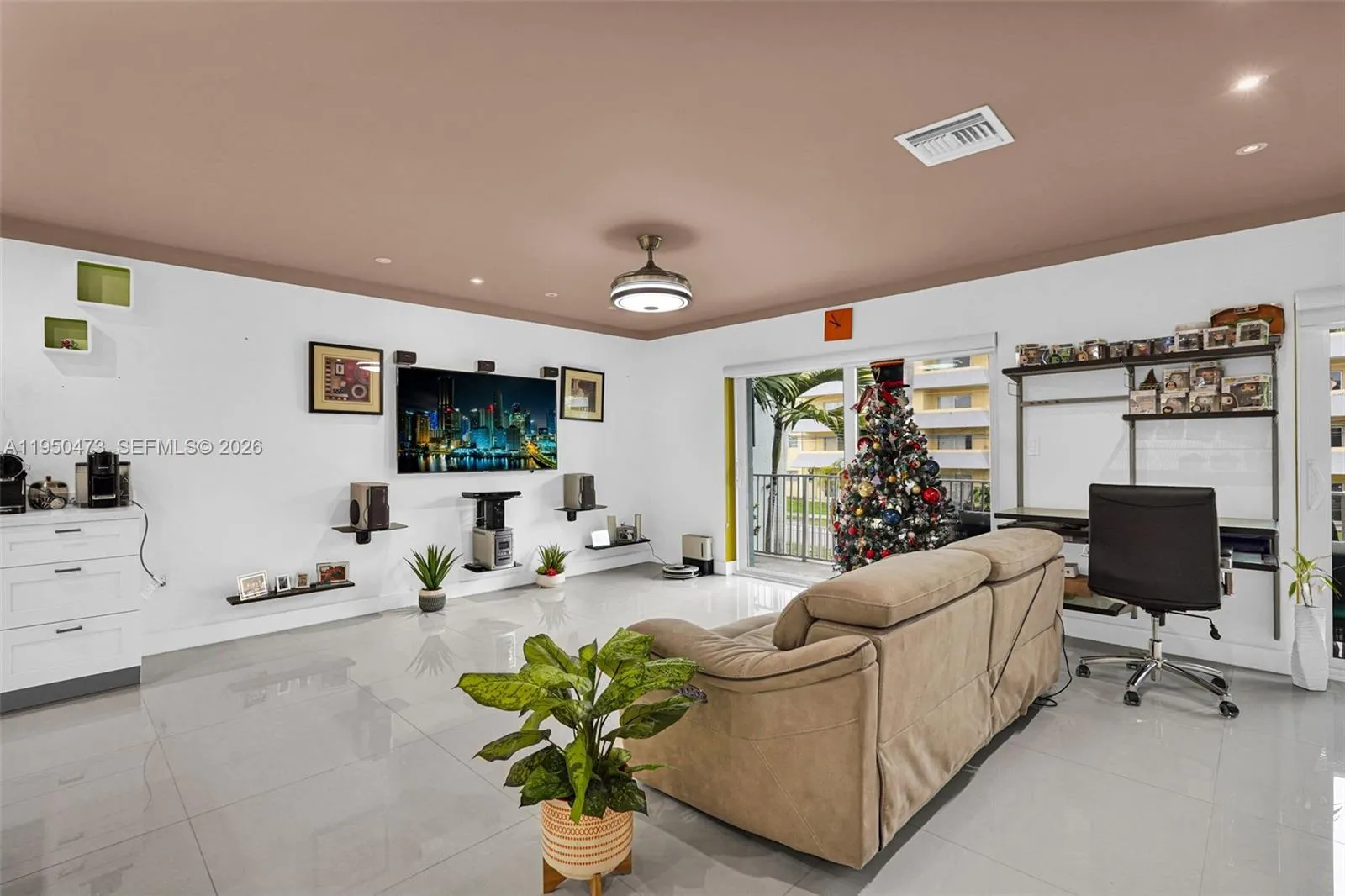 7401 Sw 82nd St 202s, Miami, Florida 33143, Miami, Florida 33143, 1 Bedroom Bedrooms, ,1 BathroomBathrooms,Residential,For Sale,7401 Sw 82nd St 202s, Miami, Florida 33143,A11950473