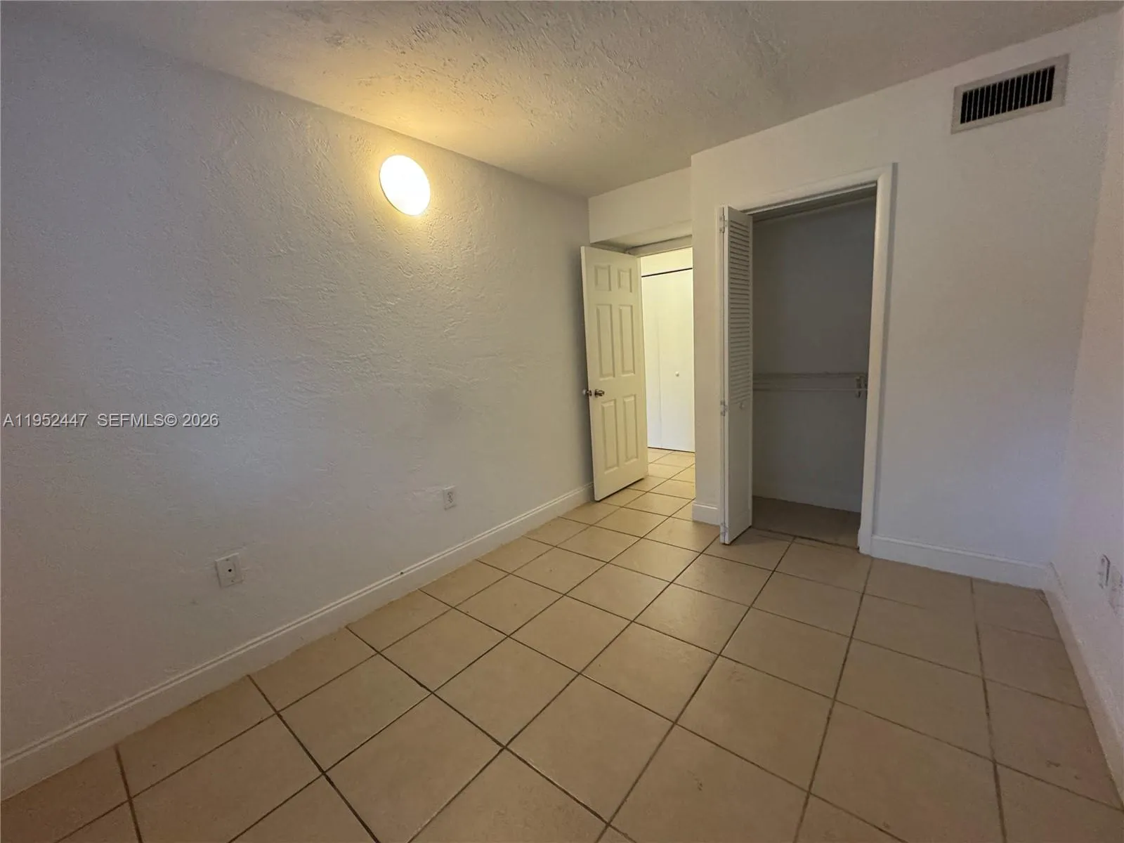 8605 Sw 68th Ct 4, Pinecrest, Florida 33156, Pinecrest, Florida 33156, 2 Bedrooms Bedrooms, ,1 BathroomBathrooms,Residential Lease,For Rent,8605 Sw 68th Ct 4, Pinecrest, Florida 33156,A11952447