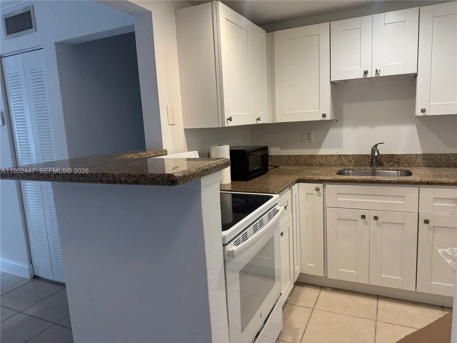 8605 Sw 68th Ct 4, Pinecrest, Florida 33156, Pinecrest, Florida 33156, 2 Bedrooms Bedrooms, ,1 BathroomBathrooms,Residential Lease,For Rent,8605 Sw 68th Ct 4, Pinecrest, Florida 33156,A11952447