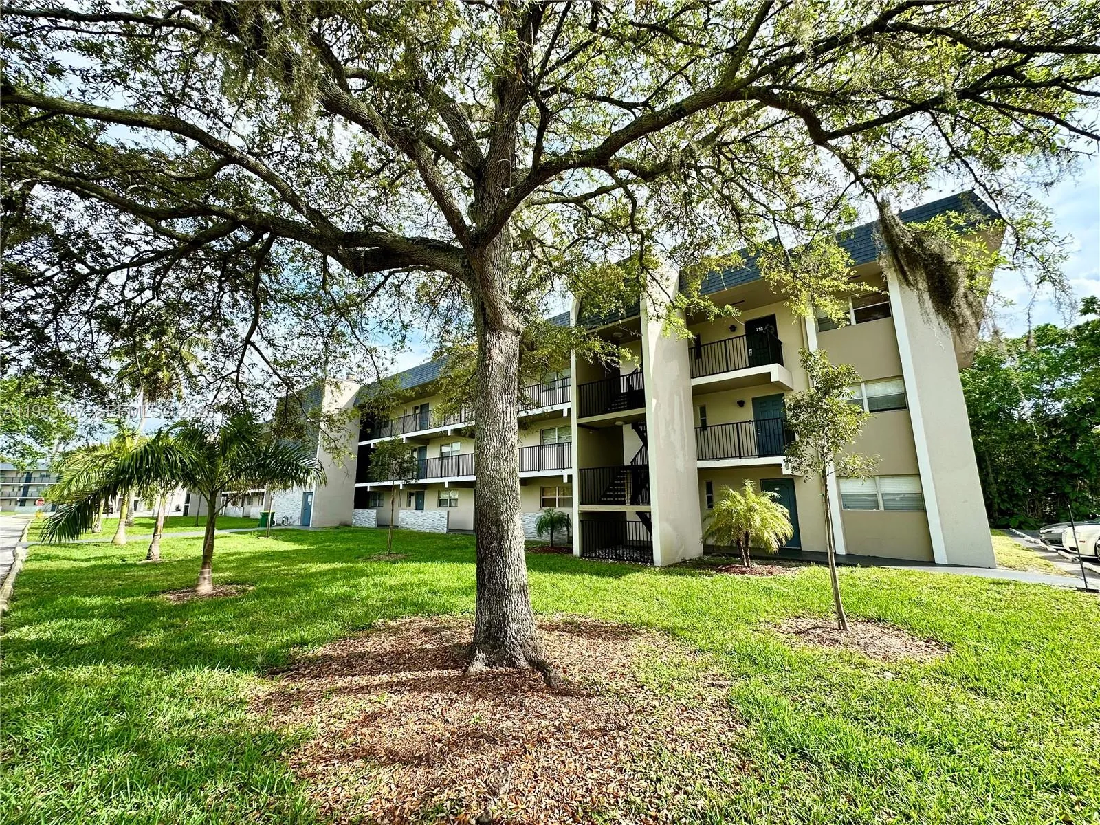 8000 Fairview Dr 203, Tamarac, Florida 33321, Tamarac, Florida 33321, 1 Bedroom Bedrooms, ,1 BathroomBathrooms,Residential Lease,For Rent,8000 Fairview Dr 203, Tamarac, Florida 33321,A11953987