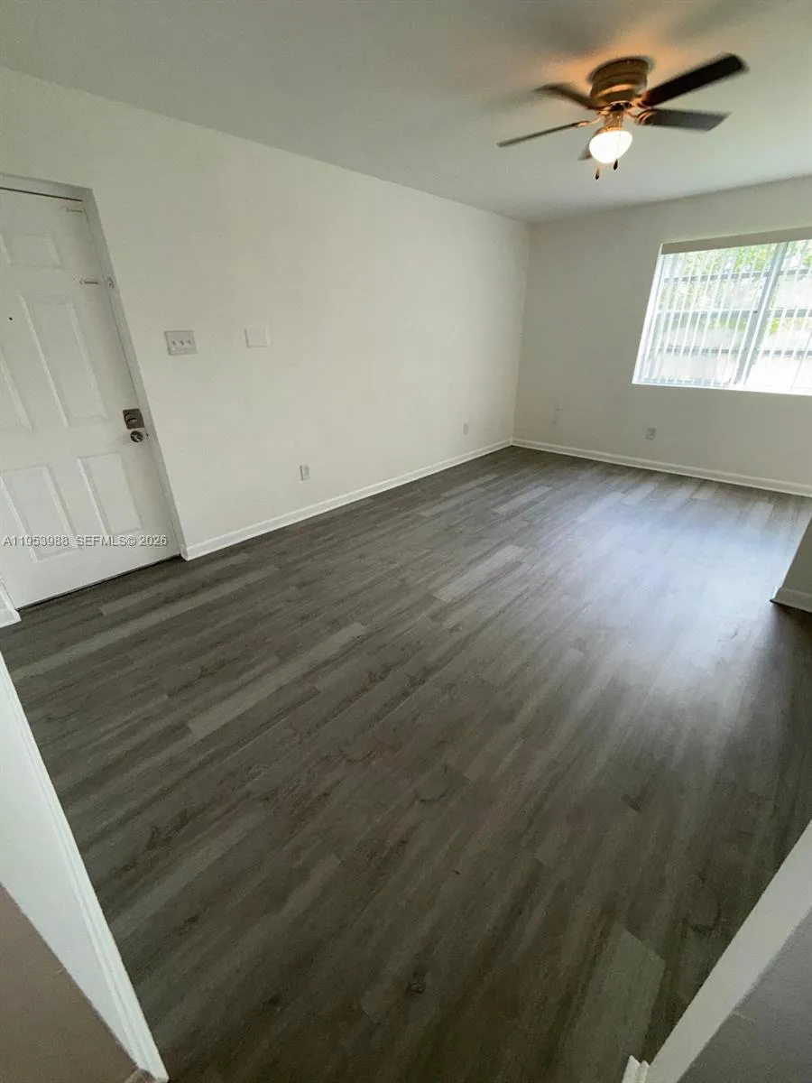 15285 Sw 107th Ln 214, Miami, Florida 33196, Miami, Florida 33196, 2 Bedrooms Bedrooms, ,1 BathroomBathrooms,Residential Lease,For Rent,15285 Sw 107th Ln 214, Miami, Florida 33196,A11953988