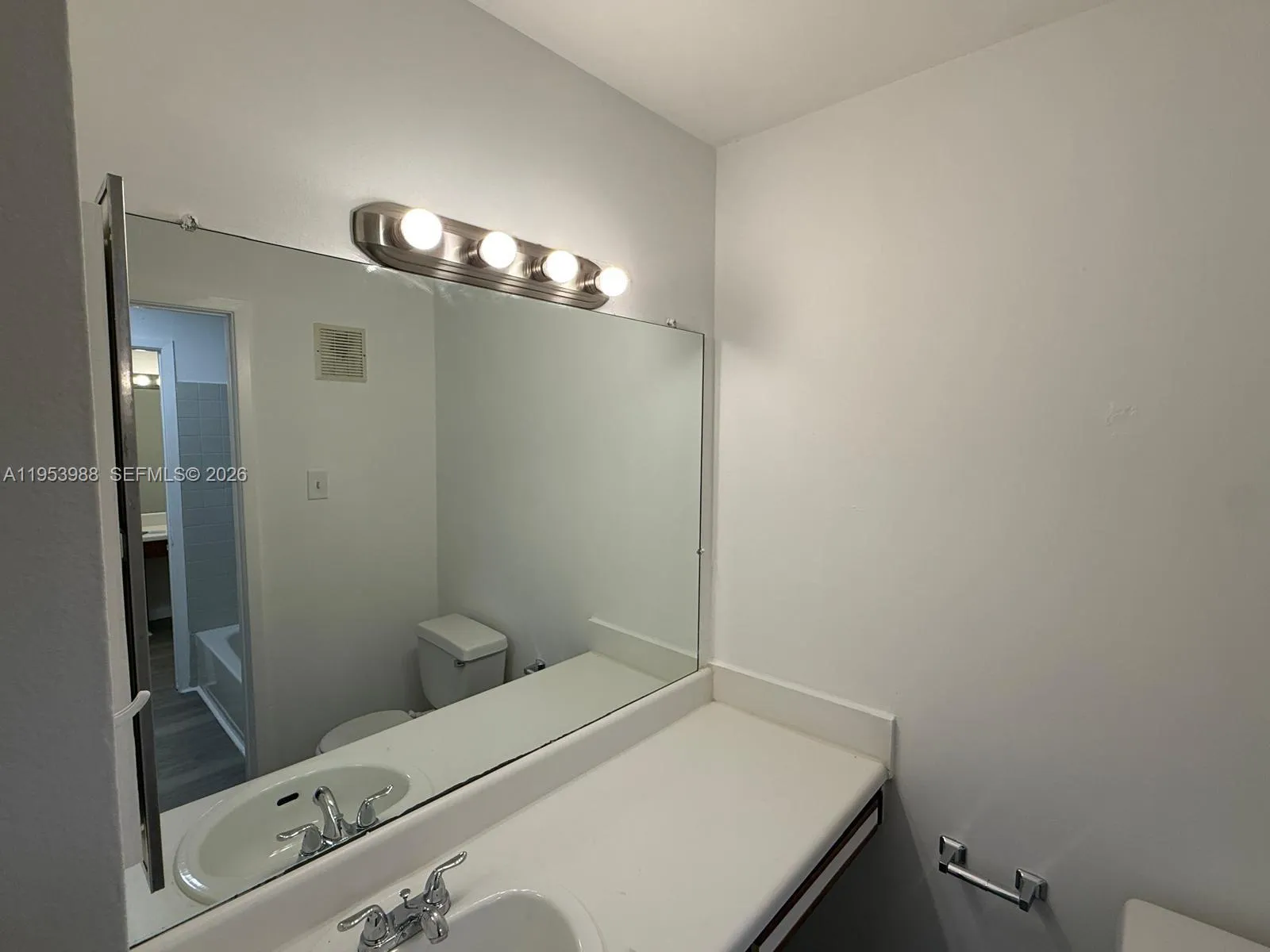 15285 Sw 107th Ln 214, Miami, Florida 33196, Miami, Florida 33196, 2 Bedrooms Bedrooms, ,1 BathroomBathrooms,Residential Lease,For Rent,15285 Sw 107th Ln 214, Miami, Florida 33196,A11953988