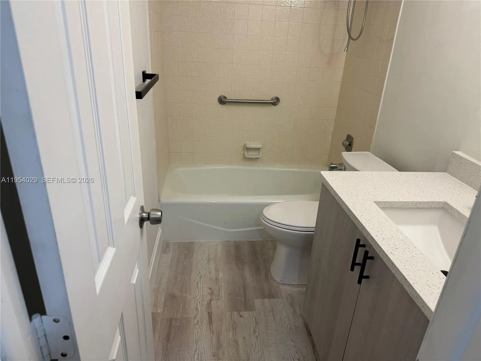 3940 Inverrary Blvd 106-a, Lauderhill, Florida 333, Lauderhill, Florida 33319, 2 Bedrooms Bedrooms, ,2 BathroomsBathrooms,Residential,For Sale,3940 Inverrary Blvd 106-a, Lauderhill, Florida 333,A11954029