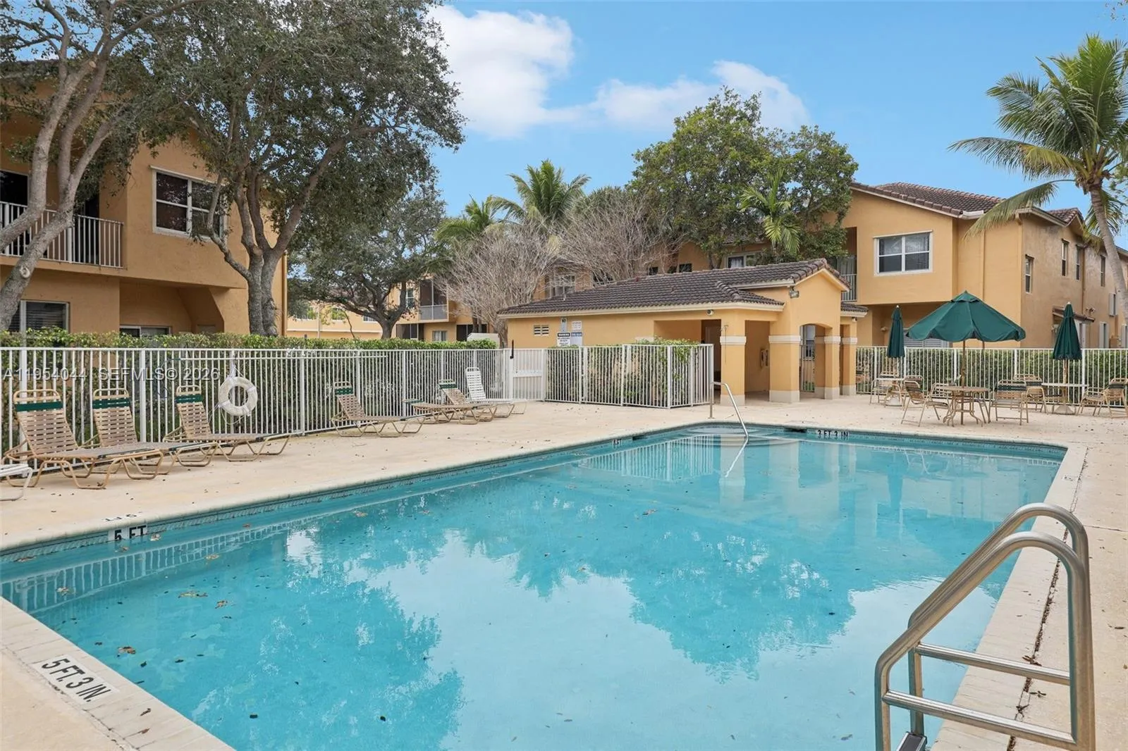 2923 Crestwood Ter 5104, Margate, Florida 33063, Margate, Florida 33063, 3 Bedrooms Bedrooms, ,2 BathroomsBathrooms,Residential,For Sale,2923 Crestwood Ter 5104, Margate, Florida 33063,A11954044