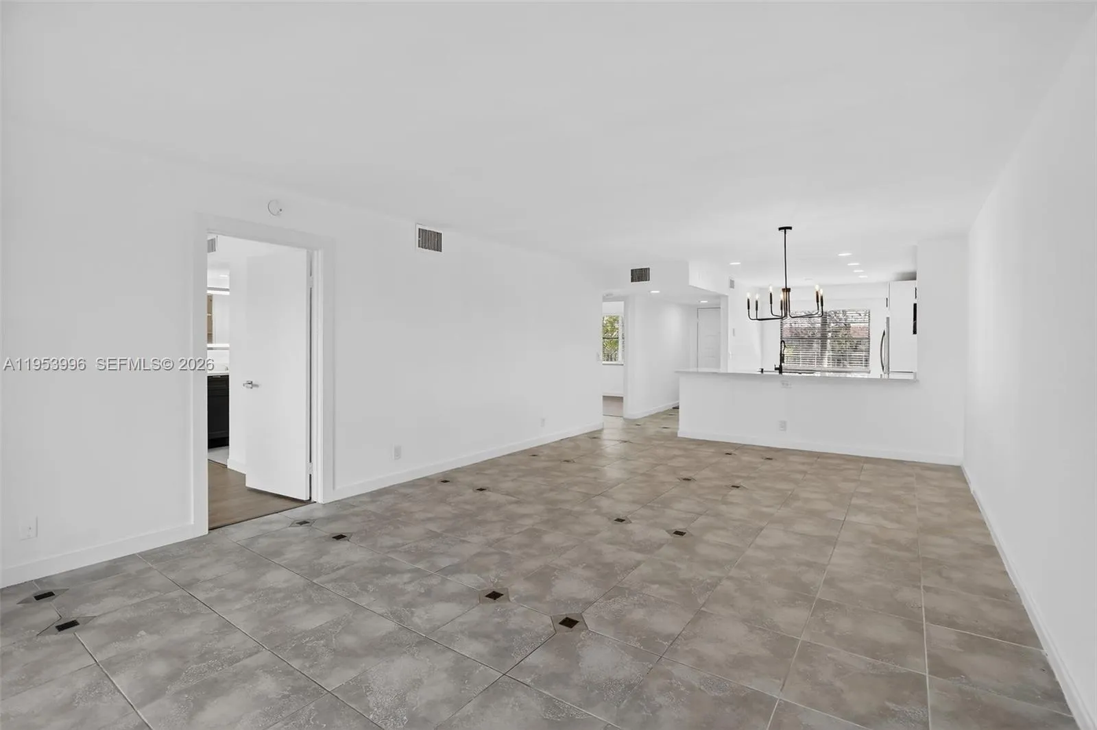 12601 Sw 13th St 411g, Pembroke Pines, Florida 330, Pembroke Pines, Florida 33027, 2 Bedrooms Bedrooms, ,2 BathroomsBathrooms,Residential,For Sale,12601 Sw 13th St 411g, Pembroke Pines, Florida 330,A11953996