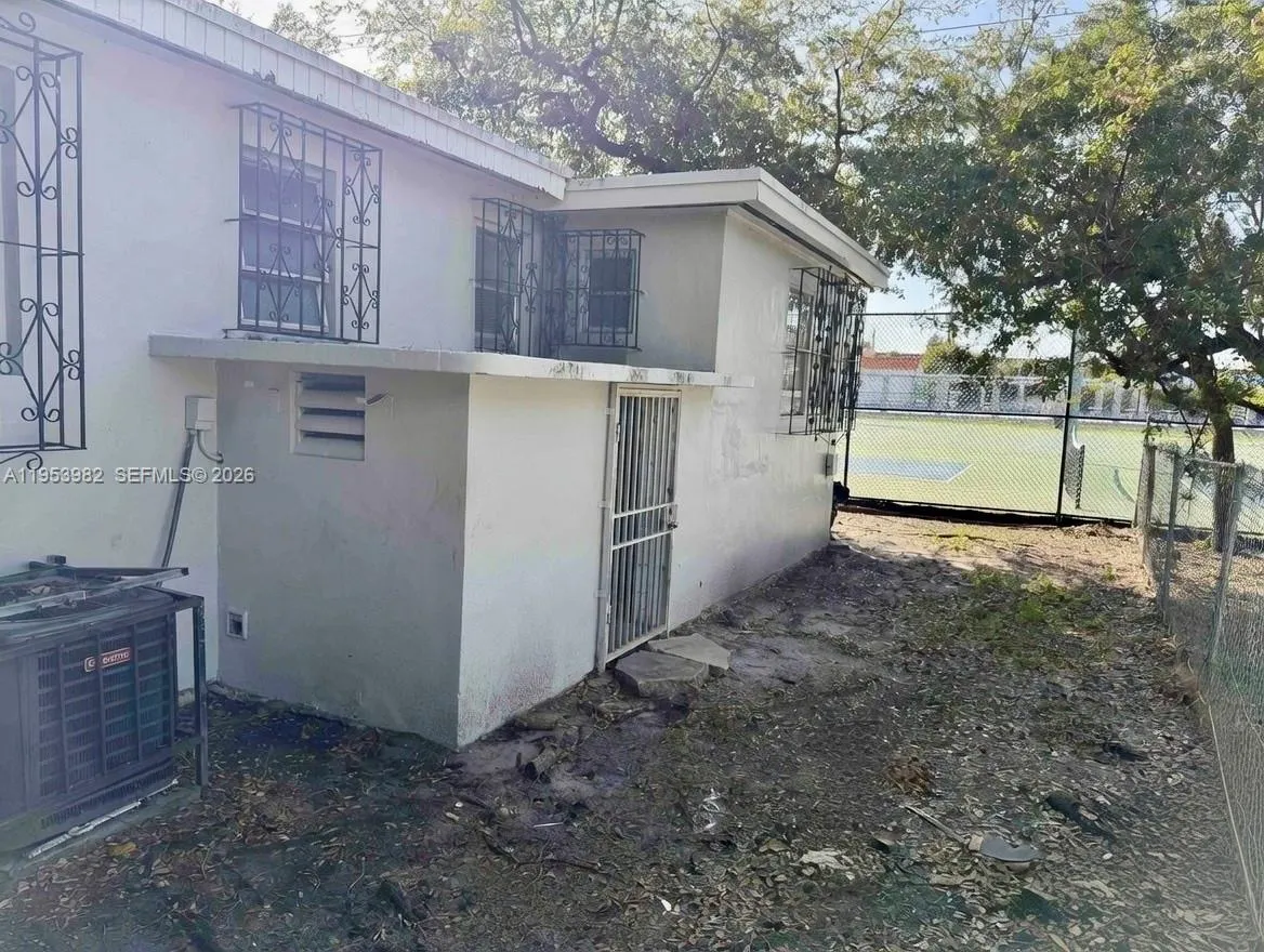 413 Nw 63rd St, Miami, Florida 33150, Miami, Florida 33150, 2 Bedrooms Bedrooms, ,1 BathroomBathrooms,Residential,For Sale,413 Nw 63rd St, Miami, Florida 33150,A11953982