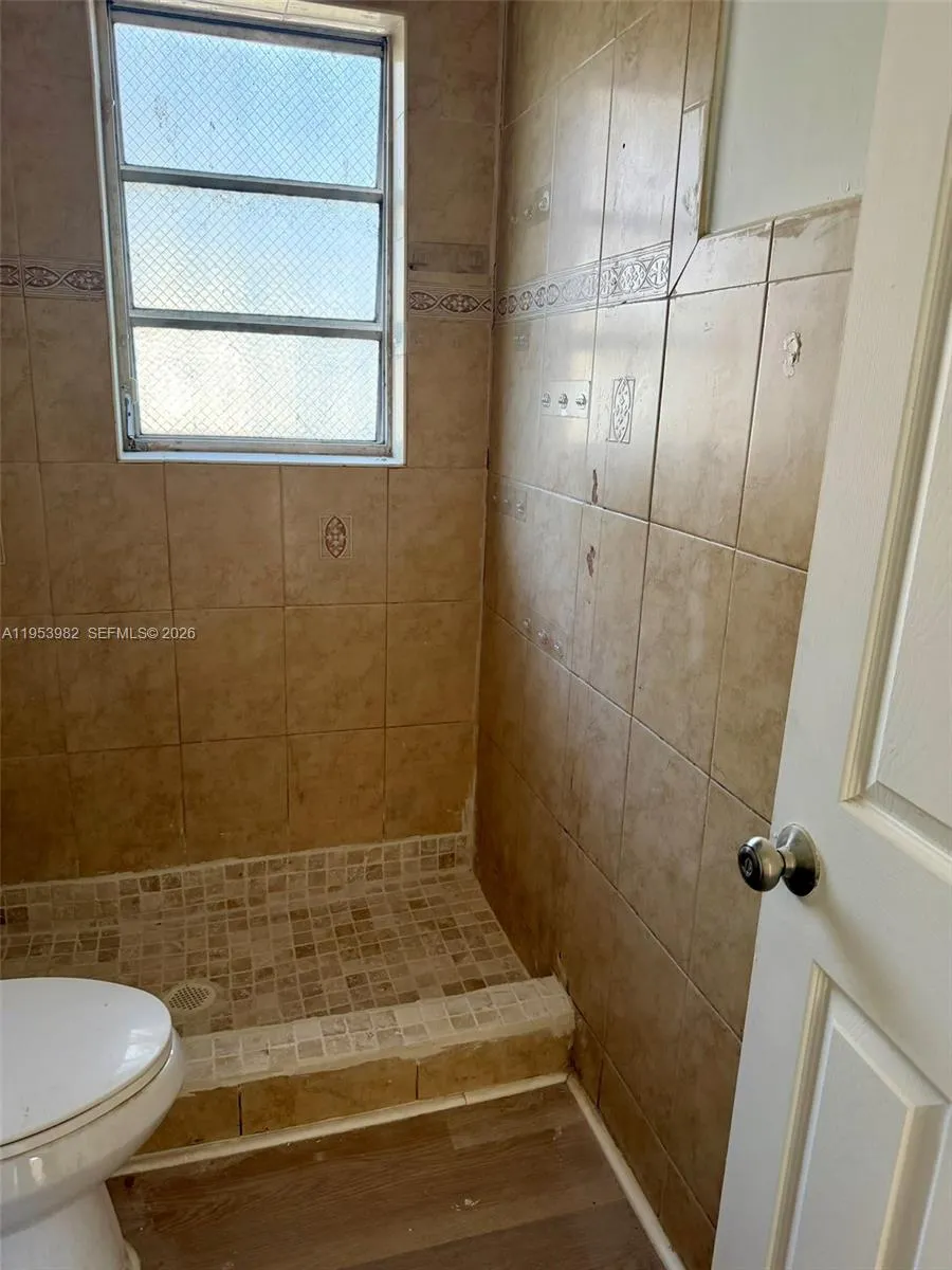 413 Nw 63rd St, Miami, Florida 33150, Miami, Florida 33150, 2 Bedrooms Bedrooms, ,1 BathroomBathrooms,Residential,For Sale,413 Nw 63rd St, Miami, Florida 33150,A11953982