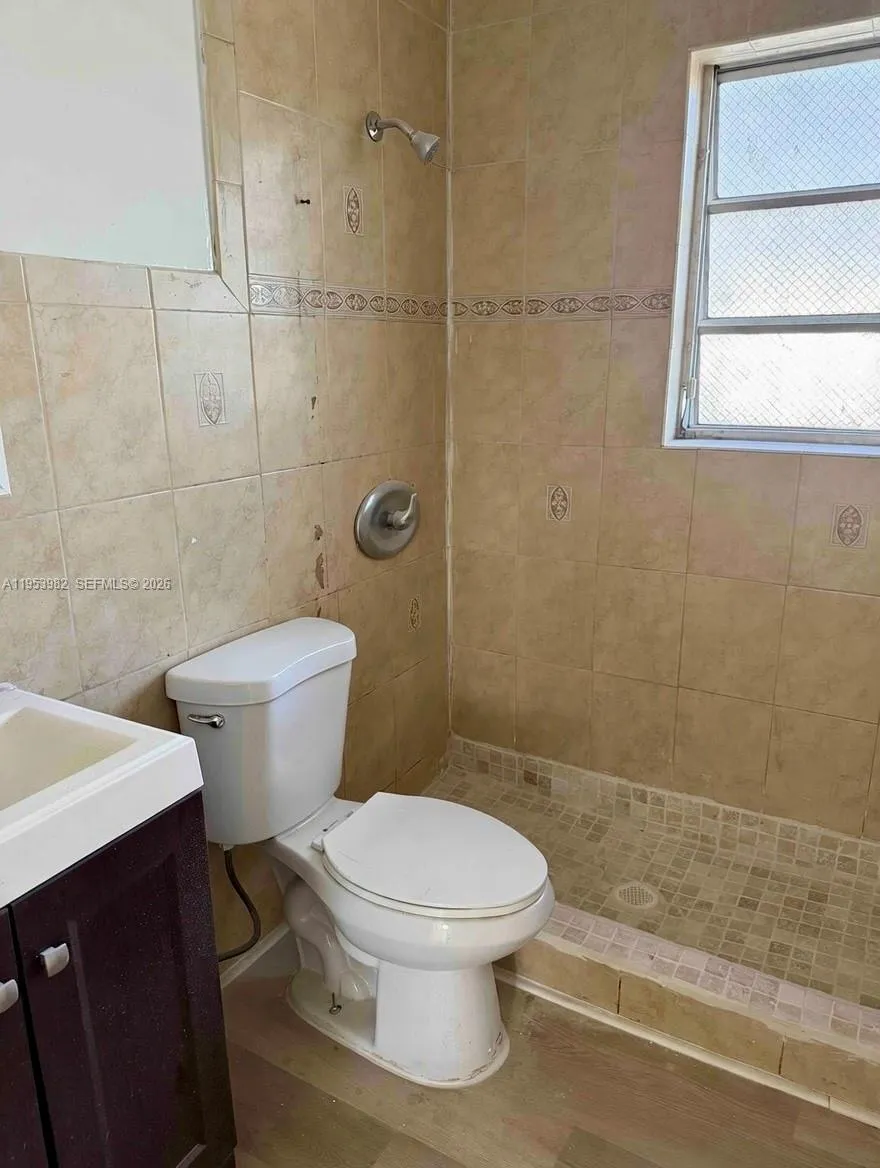 413 Nw 63rd St, Miami, Florida 33150, Miami, Florida 33150, 2 Bedrooms Bedrooms, ,1 BathroomBathrooms,Residential,For Sale,413 Nw 63rd St, Miami, Florida 33150,A11953982
