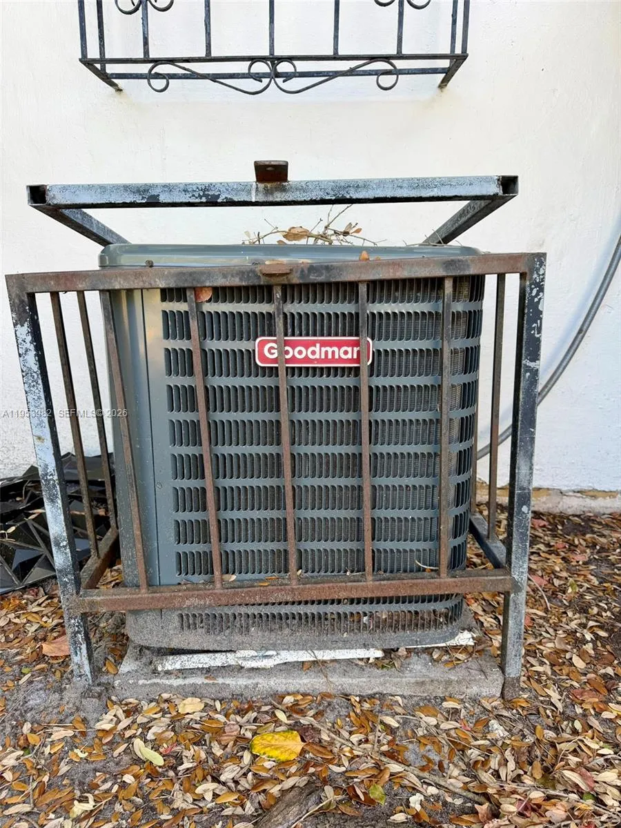 413 Nw 63rd St, Miami, Florida 33150, Miami, Florida 33150, 2 Bedrooms Bedrooms, ,1 BathroomBathrooms,Residential,For Sale,413 Nw 63rd St, Miami, Florida 33150,A11953982