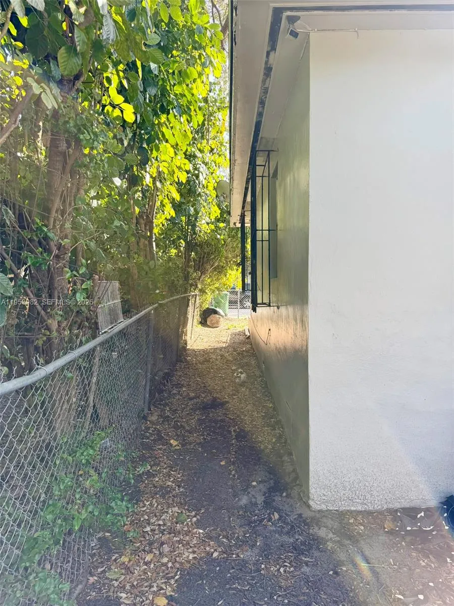 413 Nw 63rd St, Miami, Florida 33150, Miami, Florida 33150, 2 Bedrooms Bedrooms, ,1 BathroomBathrooms,Residential,For Sale,413 Nw 63rd St, Miami, Florida 33150,A11953982