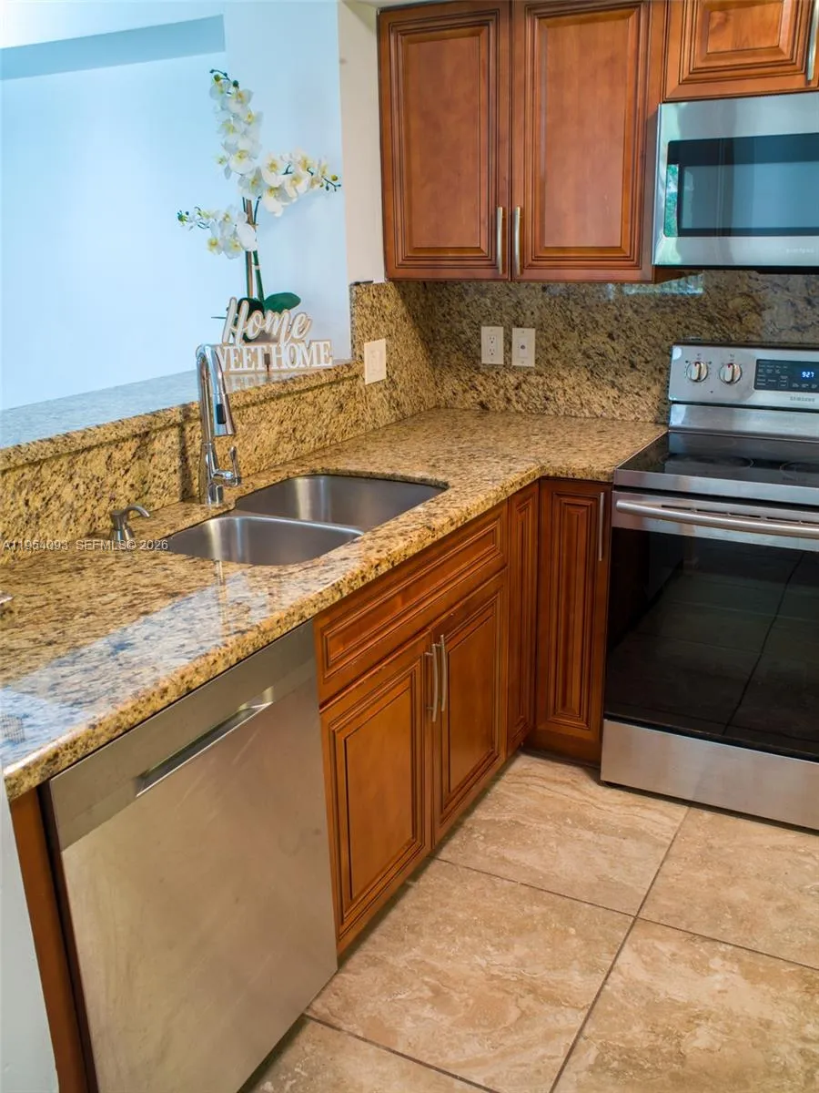 2133 Renaissance Blvd 306, Miramar, Florida 33025, Miramar, Florida 33025, 3 Bedrooms Bedrooms, ,2 BathroomsBathrooms,Residential,For Sale,2133 Renaissance Blvd 306, Miramar, Florida 33025,A11954093