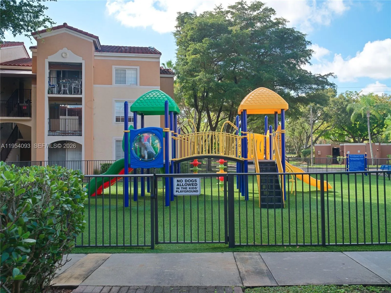 2133 Renaissance Blvd 306, Miramar, Florida 33025, Miramar, Florida 33025, 3 Bedrooms Bedrooms, ,2 BathroomsBathrooms,Residential,For Sale,2133 Renaissance Blvd 306, Miramar, Florida 33025,A11954093