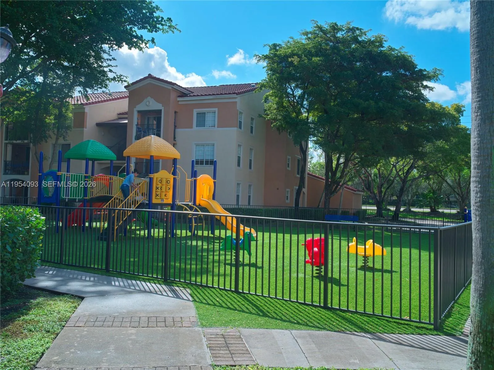 2133 Renaissance Blvd 306, Miramar, Florida 33025, Miramar, Florida 33025, 3 Bedrooms Bedrooms, ,2 BathroomsBathrooms,Residential,For Sale,2133 Renaissance Blvd 306, Miramar, Florida 33025,A11954093