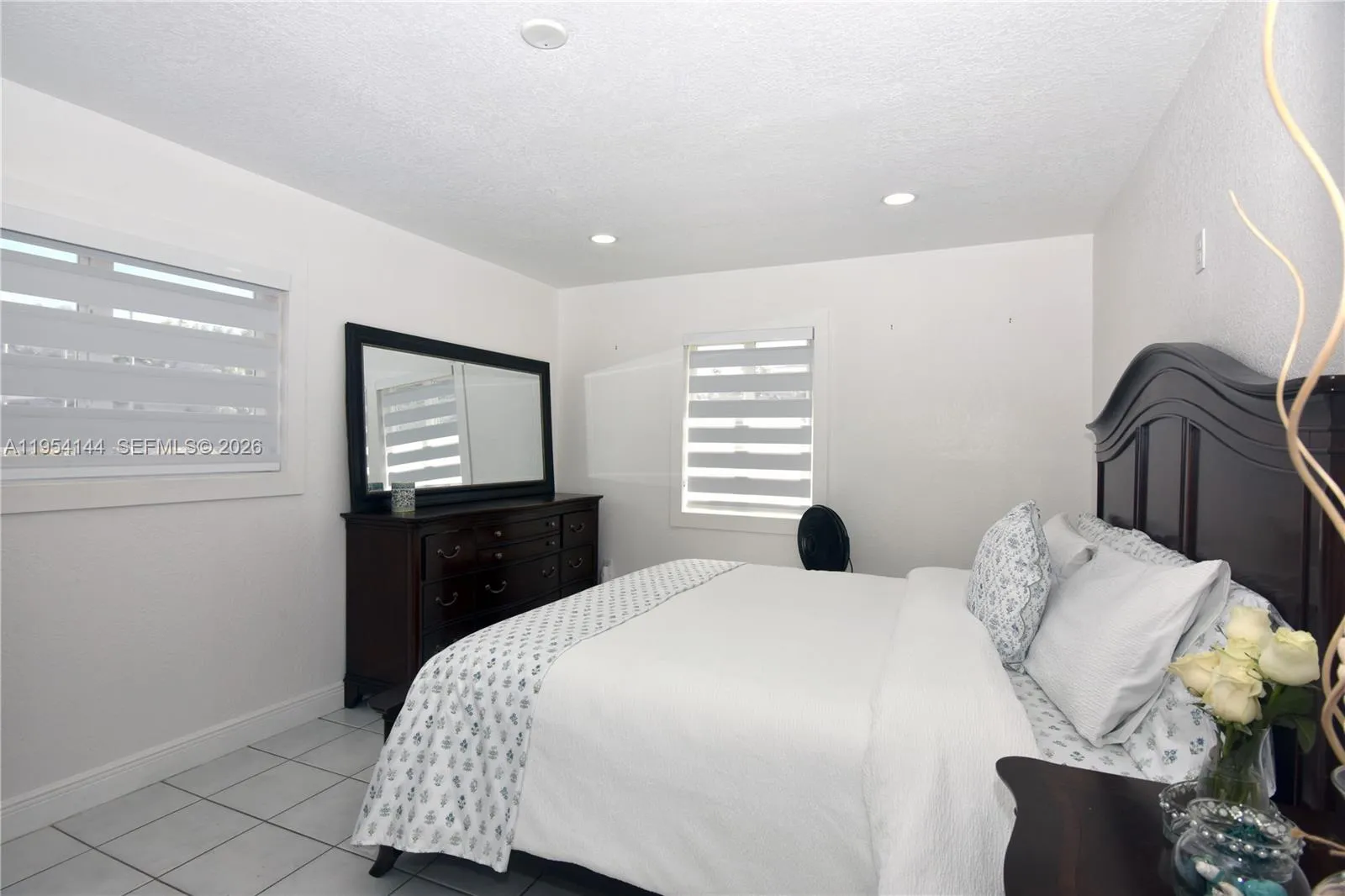 19651 Sw 168th St, Miami, Florida 33187, Miami, Florida 33187, 3 Bedrooms Bedrooms, ,3 BathroomsBathrooms,Residential,For Sale,19651 Sw 168th St, Miami, Florida 33187,A11954144