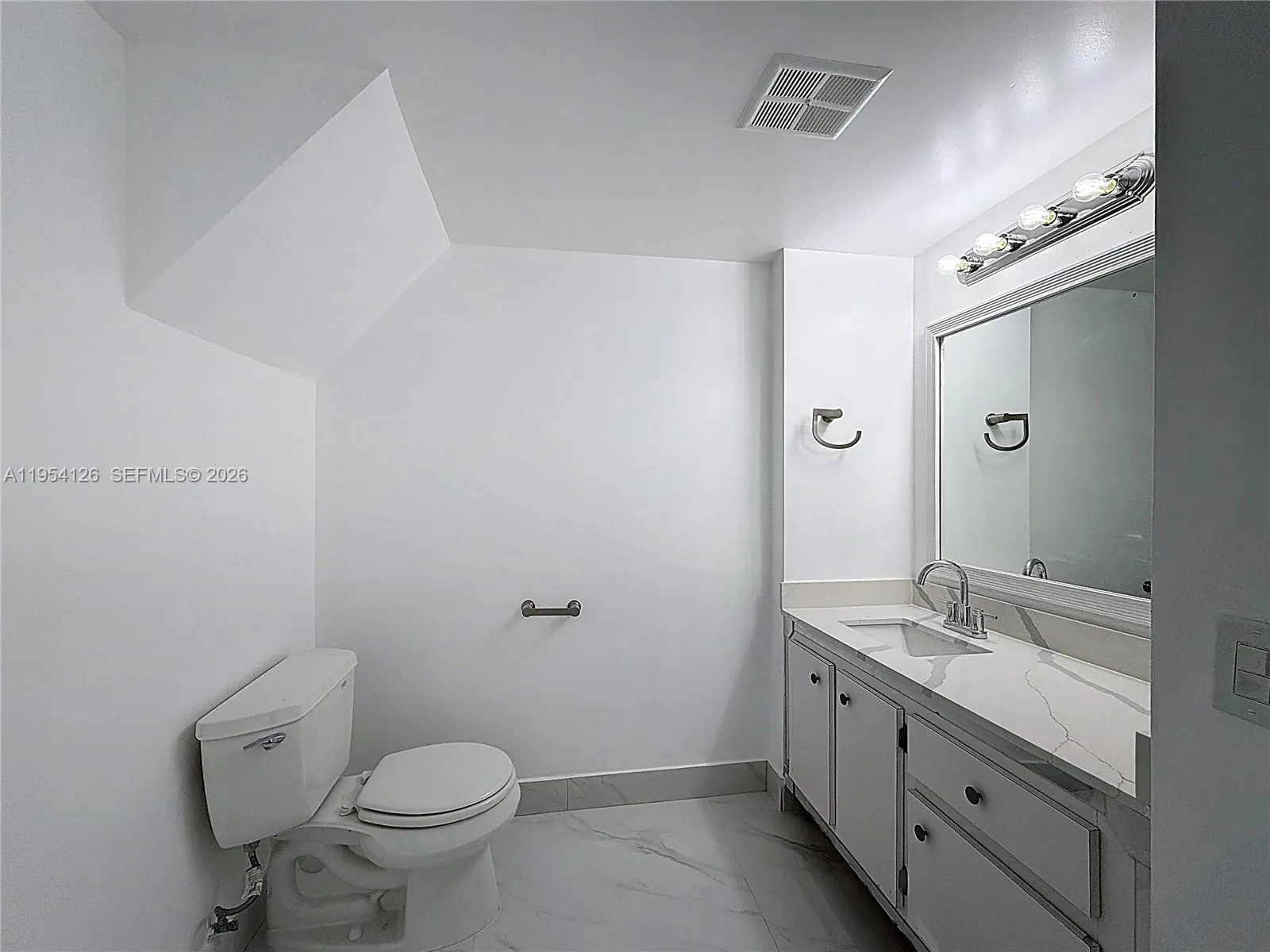 1100 Se 4th Ave 31, Deerfield Beach, Florida 33441, Deerfield Beach, Florida 33441, 2 Bedrooms Bedrooms, ,1 BathroomBathrooms,Residential,For Sale,1100 Se 4th Ave 31, Deerfield Beach, Florida 33441,A11954126