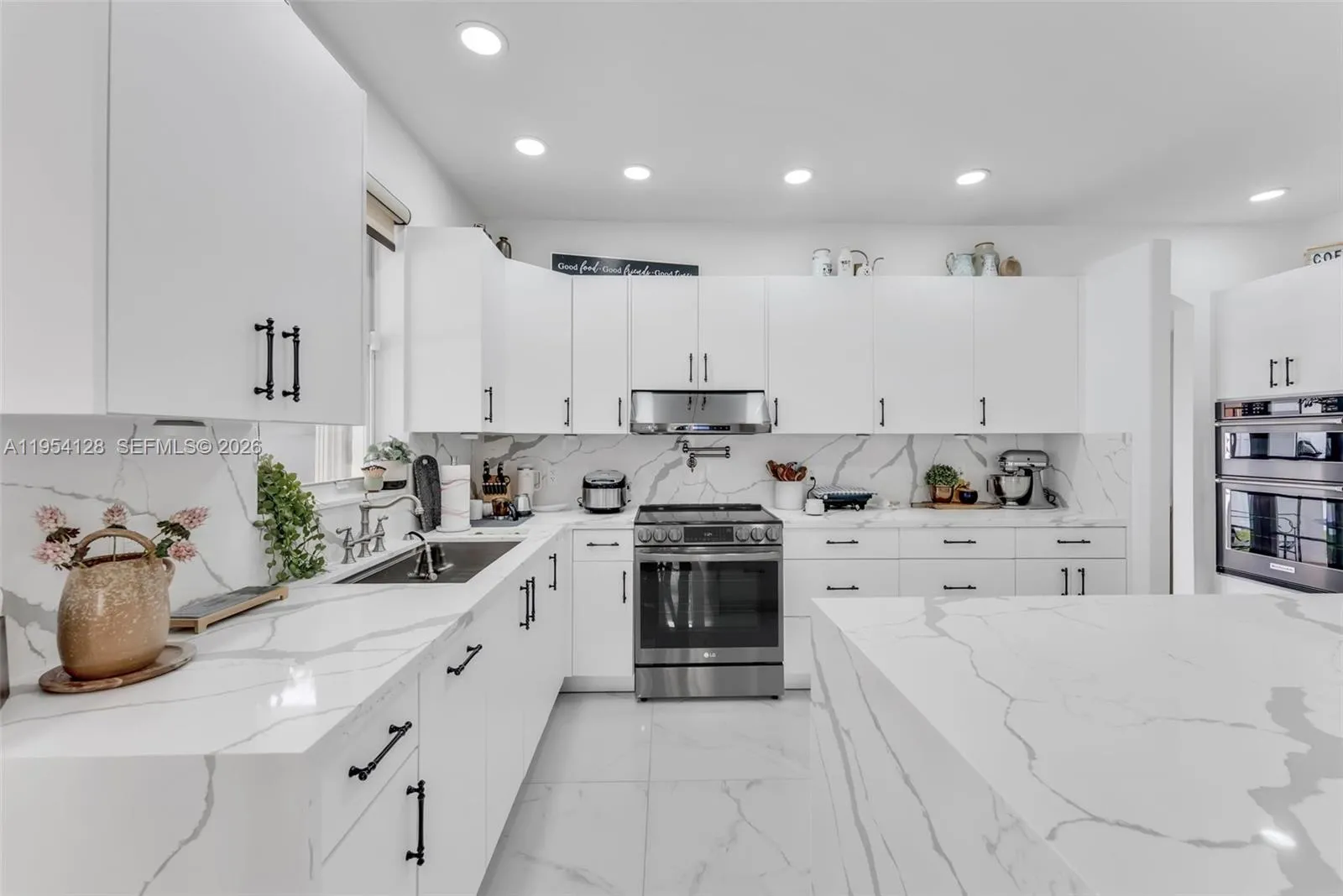 5262 Sw 158th Ave, Miramar, Florida 33027, Miramar, Florida 33027, 6 Bedrooms Bedrooms, ,3 BathroomsBathrooms,Residential,For Sale,5262 Sw 158th Ave, Miramar, Florida 33027,A11954128