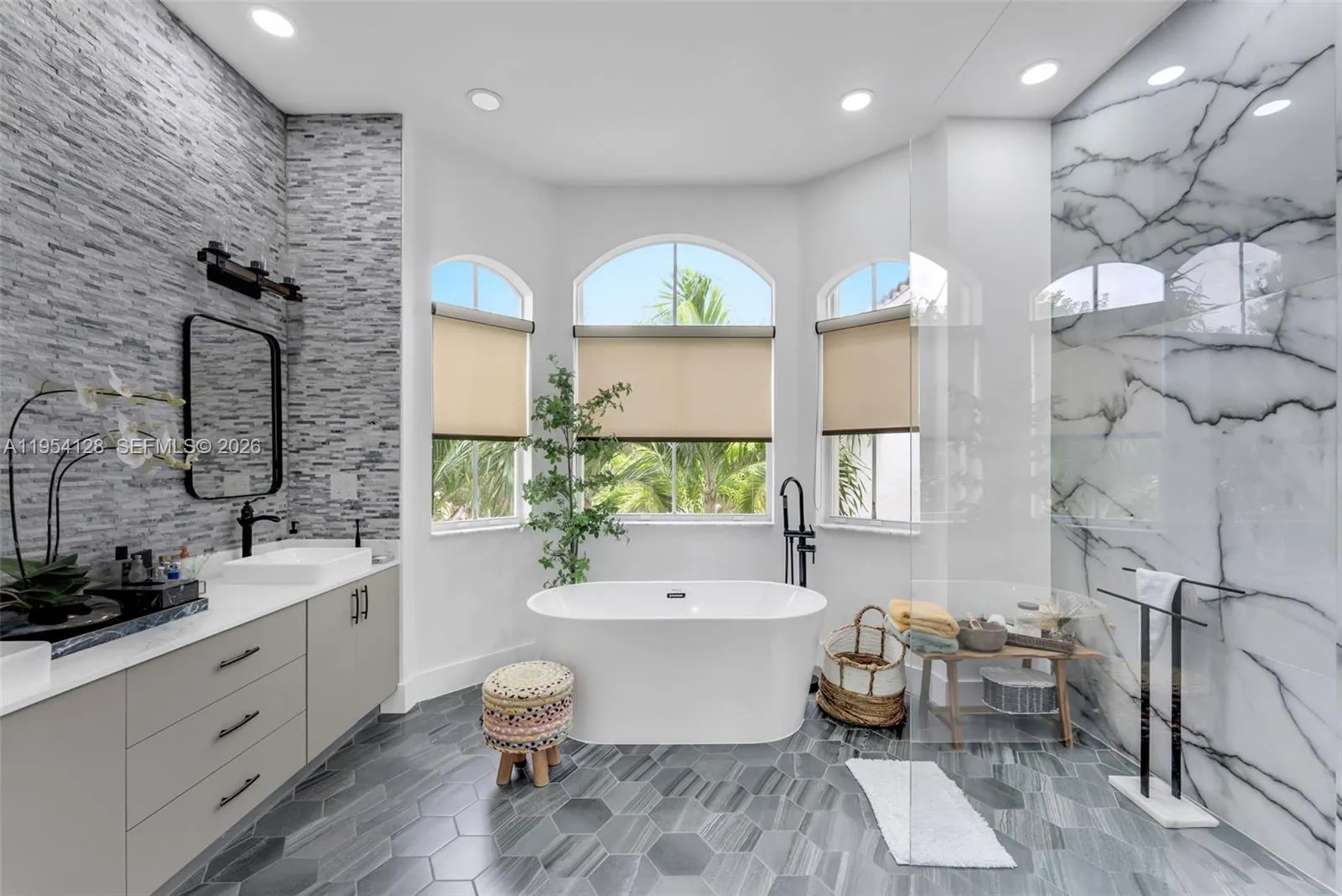 5262 Sw 158th Ave, Miramar, Florida 33027, Miramar, Florida 33027, 6 Bedrooms Bedrooms, ,3 BathroomsBathrooms,Residential,For Sale,5262 Sw 158th Ave, Miramar, Florida 33027,A11954128