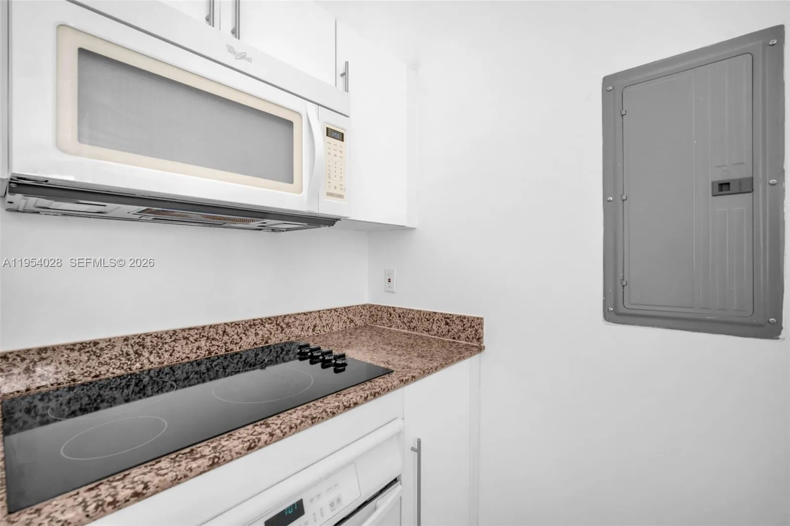 325 S Biscayne Blvd Lph 17, Miami, Florida 33131, Miami, Florida 33131, 1 Bedroom Bedrooms, ,1 BathroomBathrooms,Residential,For Sale,325 S Biscayne Blvd Lph 17, Miami, Florida 33131,A11954028