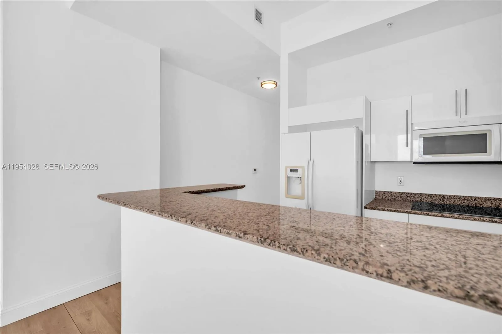 325 S Biscayne Blvd Lph 17, Miami, Florida 33131, Miami, Florida 33131, 1 Bedroom Bedrooms, ,1 BathroomBathrooms,Residential,For Sale,325 S Biscayne Blvd Lph 17, Miami, Florida 33131,A11954028