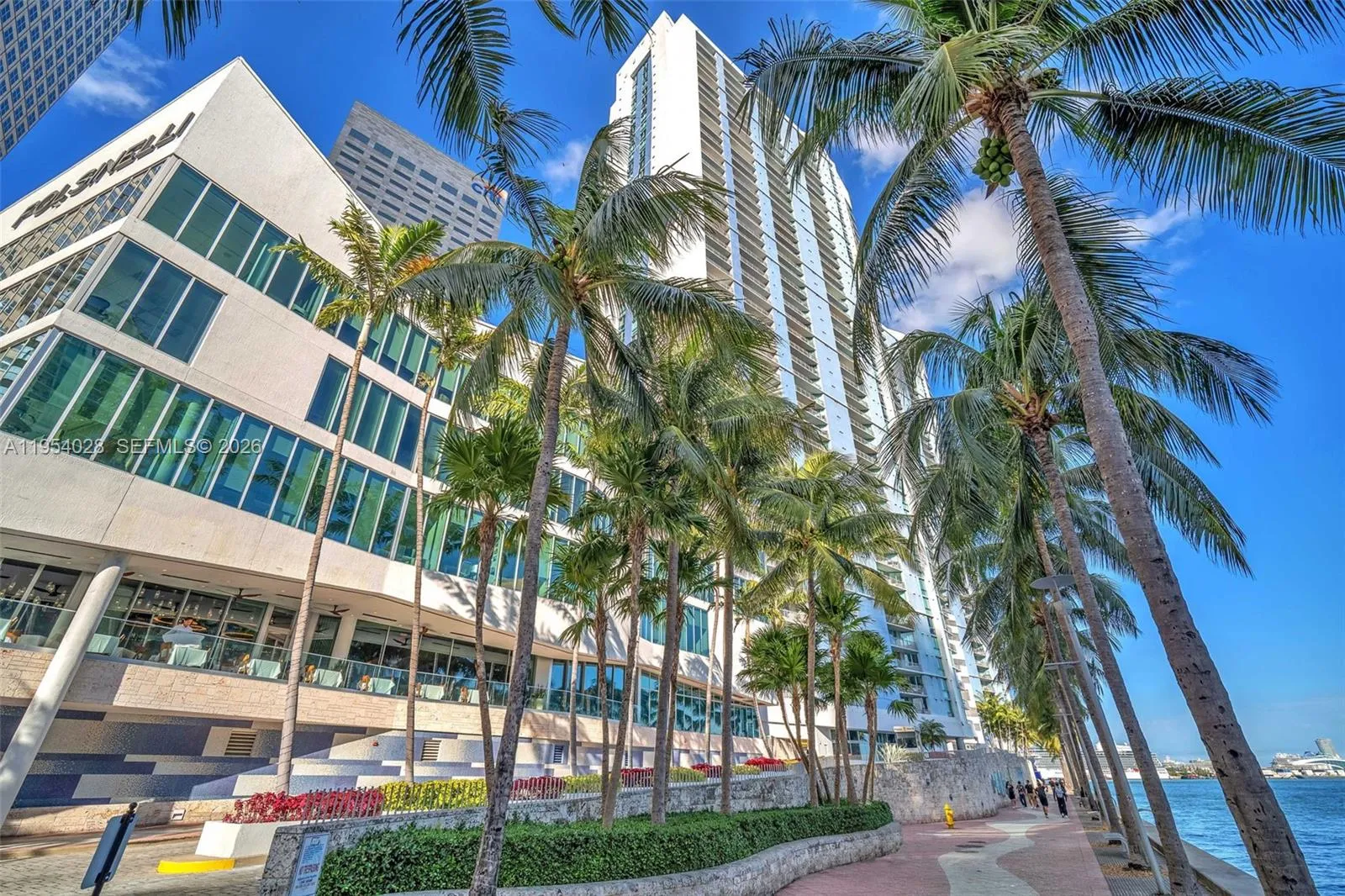 325 S Biscayne Blvd Lph 17, Miami, Florida 33131, Miami, Florida 33131, 1 Bedroom Bedrooms, ,1 BathroomBathrooms,Residential,For Sale,325 S Biscayne Blvd Lph 17, Miami, Florida 33131,A11954028