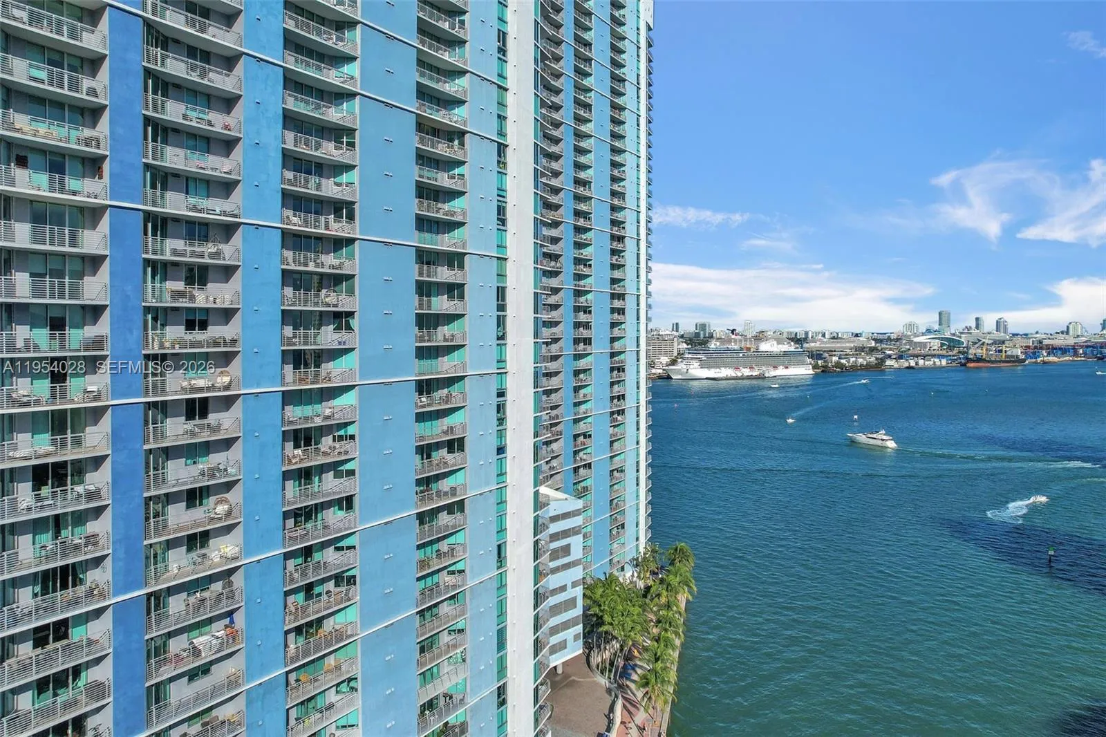 325 S Biscayne Blvd Lph 17, Miami, Florida 33131, Miami, Florida 33131, 1 Bedroom Bedrooms, ,1 BathroomBathrooms,Residential,For Sale,325 S Biscayne Blvd Lph 17, Miami, Florida 33131,A11954028
