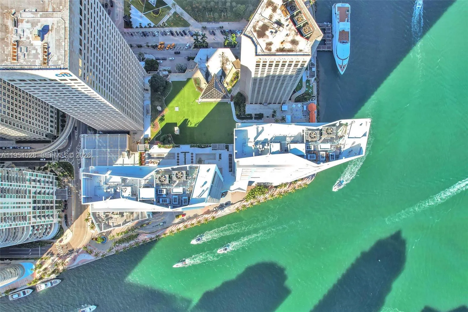 325 S Biscayne Blvd Lph 17, Miami, Florida 33131, Miami, Florida 33131, 1 Bedroom Bedrooms, ,1 BathroomBathrooms,Residential,For Sale,325 S Biscayne Blvd Lph 17, Miami, Florida 33131,A11954028