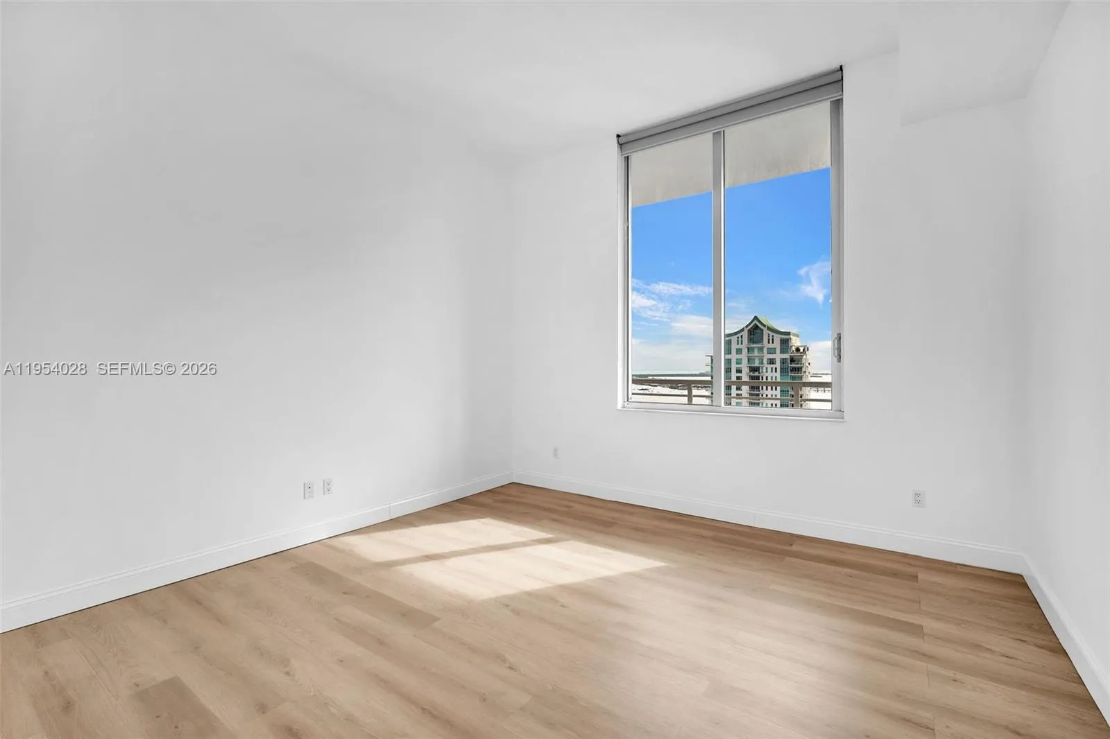 325 S Biscayne Blvd Lph 17, Miami, Florida 33131, Miami, Florida 33131, 1 Bedroom Bedrooms, ,1 BathroomBathrooms,Residential,For Sale,325 S Biscayne Blvd Lph 17, Miami, Florida 33131,A11954028