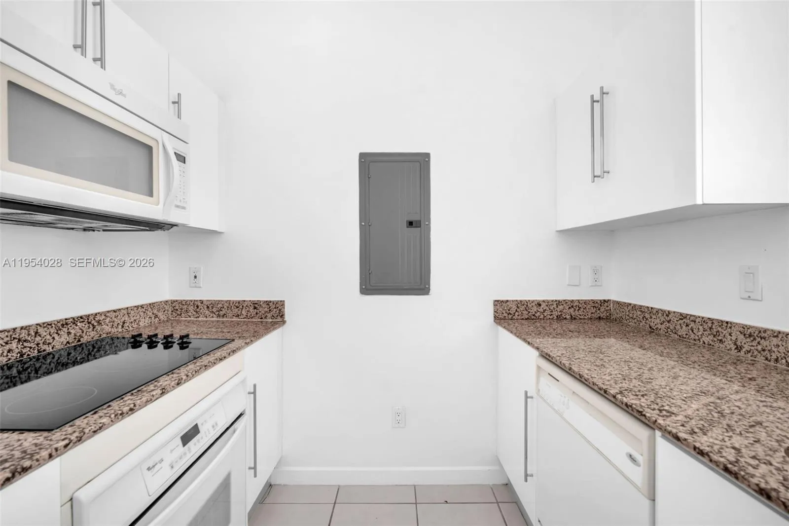 325 S Biscayne Blvd Lph 17, Miami, Florida 33131, Miami, Florida 33131, 1 Bedroom Bedrooms, ,1 BathroomBathrooms,Residential,For Sale,325 S Biscayne Blvd Lph 17, Miami, Florida 33131,A11954028