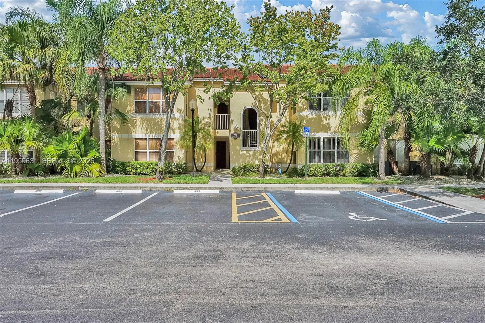 437 Vista Isles Dr 2224, Sunrise, Florida 33325, Sunrise, Florida 33325, 1 Bedroom Bedrooms, ,1 BathroomBathrooms,Residential Lease,For Rent,437 Vista Isles Dr 2224, Sunrise, Florida 33325,A11950631