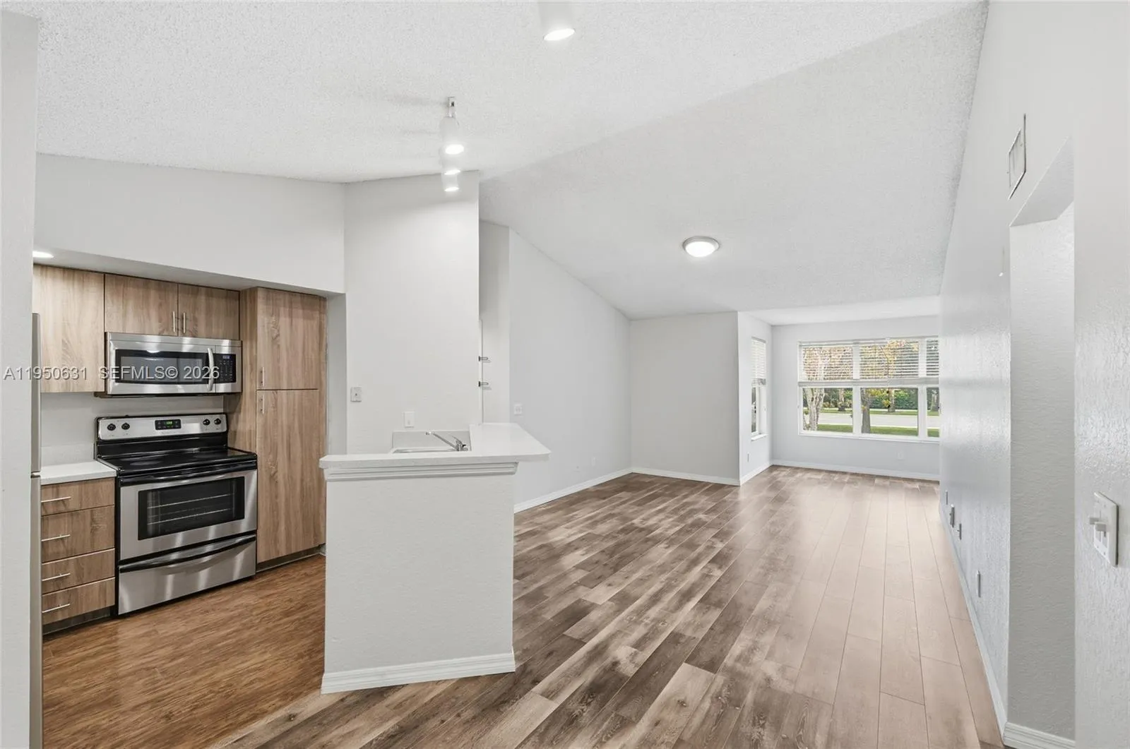 437 Vista Isles Dr 2224, Sunrise, Florida 33325, Sunrise, Florida 33325, 1 Bedroom Bedrooms, ,1 BathroomBathrooms,Residential Lease,For Rent,437 Vista Isles Dr 2224, Sunrise, Florida 33325,A11950631