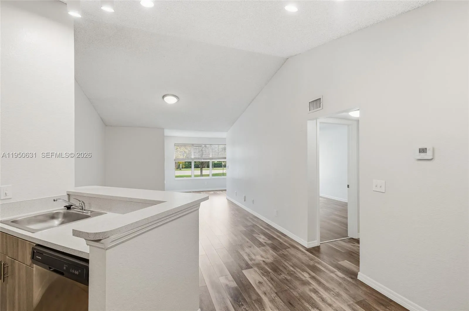 437 Vista Isles Dr 2224, Sunrise, Florida 33325, Sunrise, Florida 33325, 1 Bedroom Bedrooms, ,1 BathroomBathrooms,Residential Lease,For Rent,437 Vista Isles Dr 2224, Sunrise, Florida 33325,A11950631