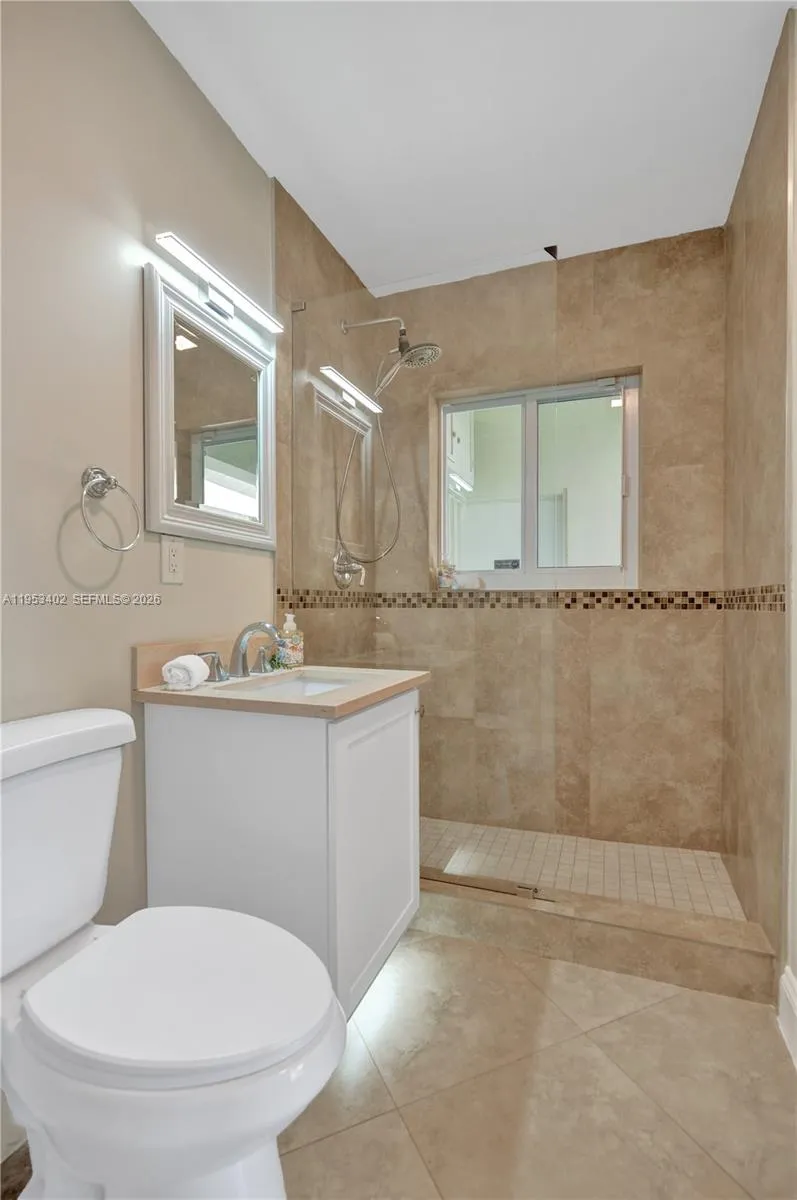 (1429) #2  -1BD 1BA, NEW installed shower glass,  LED lights and fan.