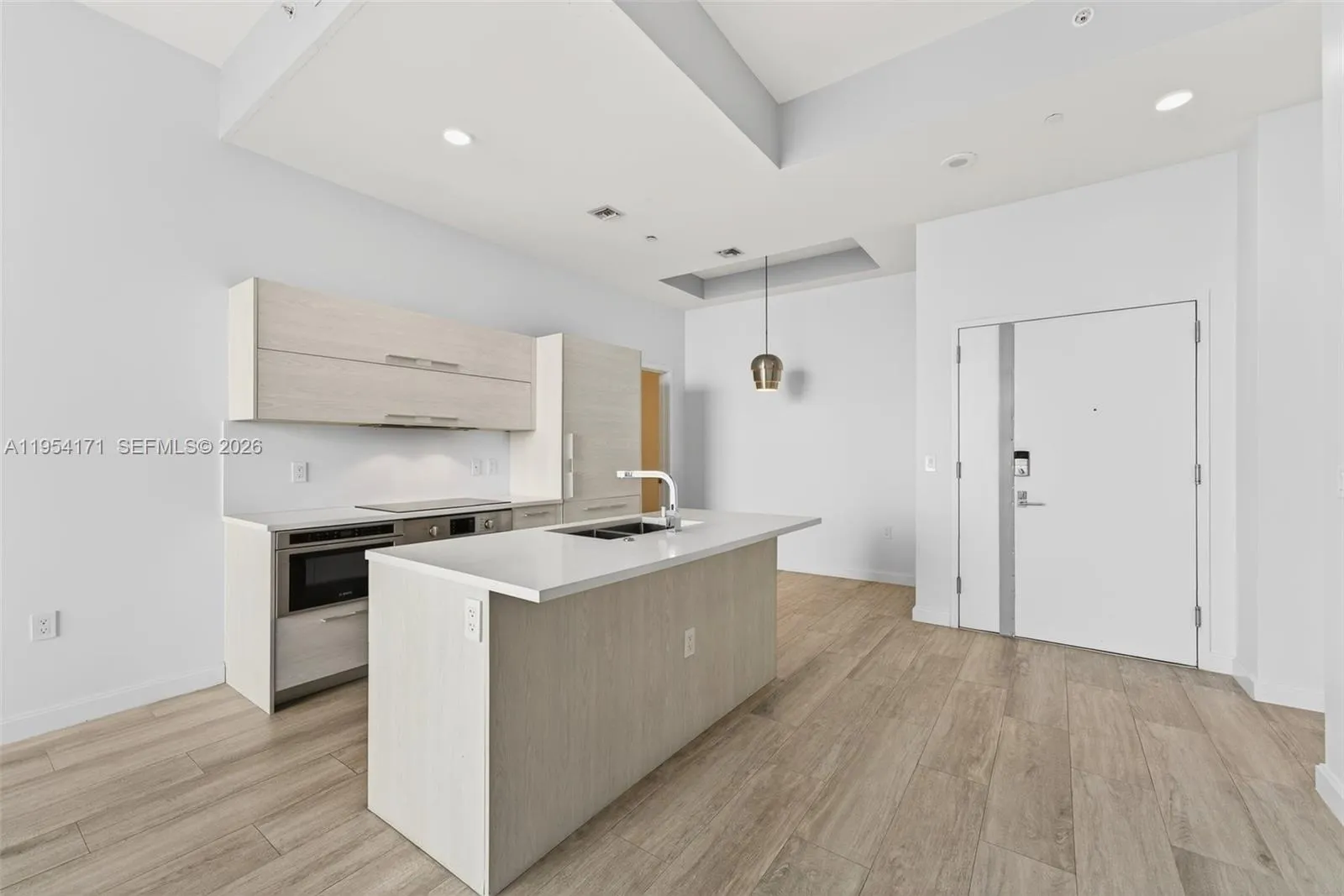 45 Sw 9th St Lph-4609, Miami, Florida 33130, Miami, Florida 33130, 3 Bedrooms Bedrooms, ,3 BathroomsBathrooms,Residential Lease,For Rent,45 Sw 9th St Lph-4609, Miami, Florida 33130,A11954171