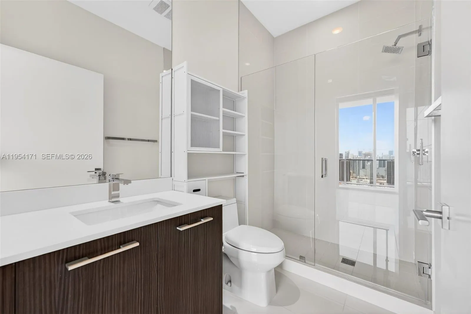 Third En-Suite Bath